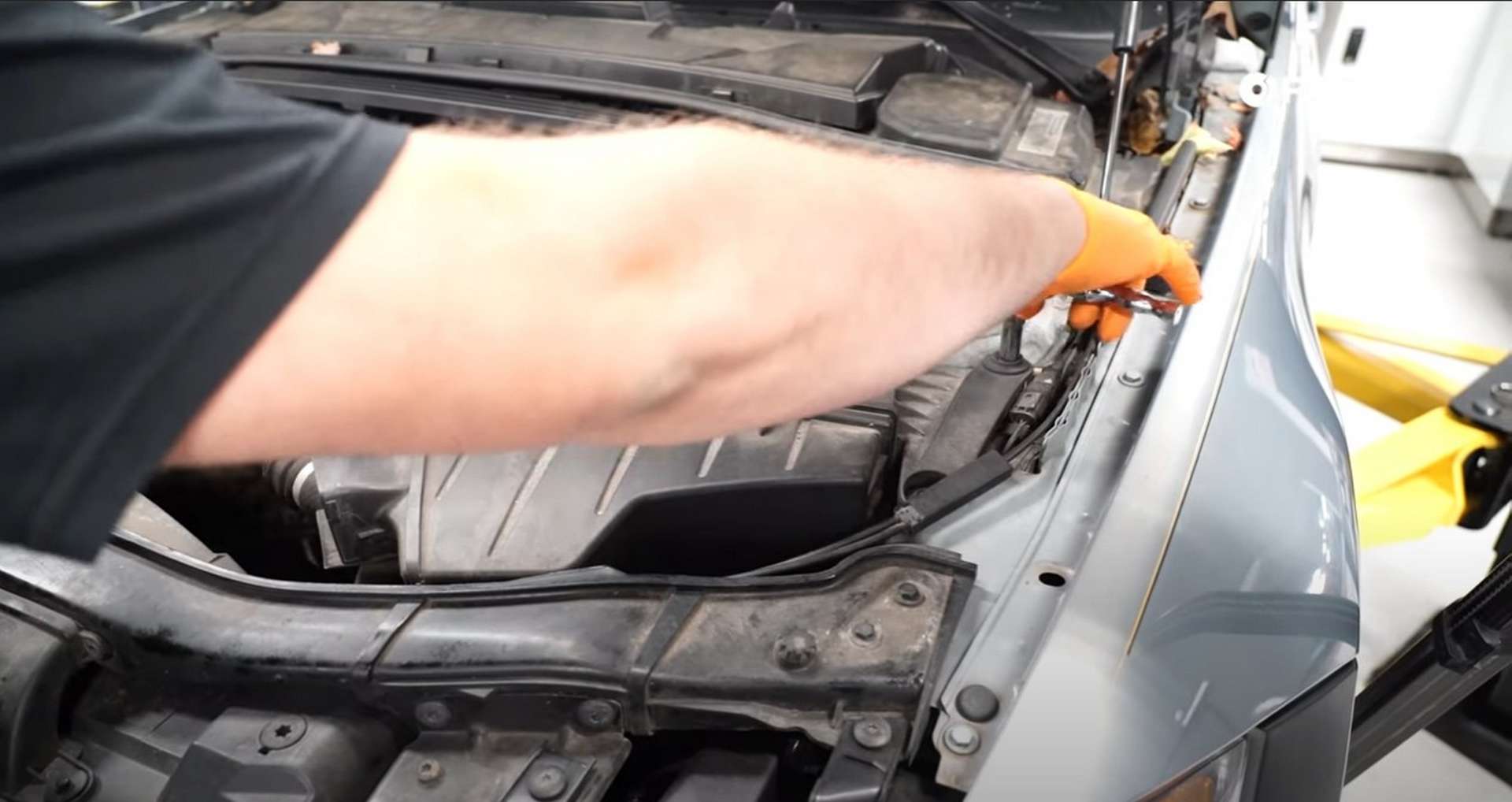 DIY BMW N52 Drive Belt Replacement removing the intake snorkel