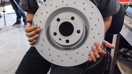 How To Replace The Brake Pads And Rotors On An Audi Audi B7 S4