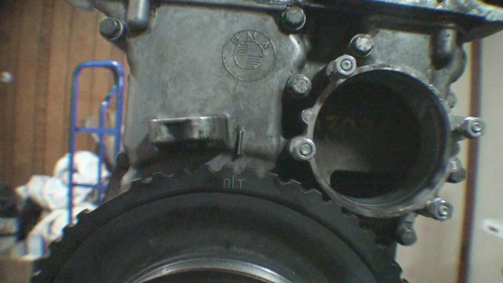 Putting M52 crankshaft to TDC