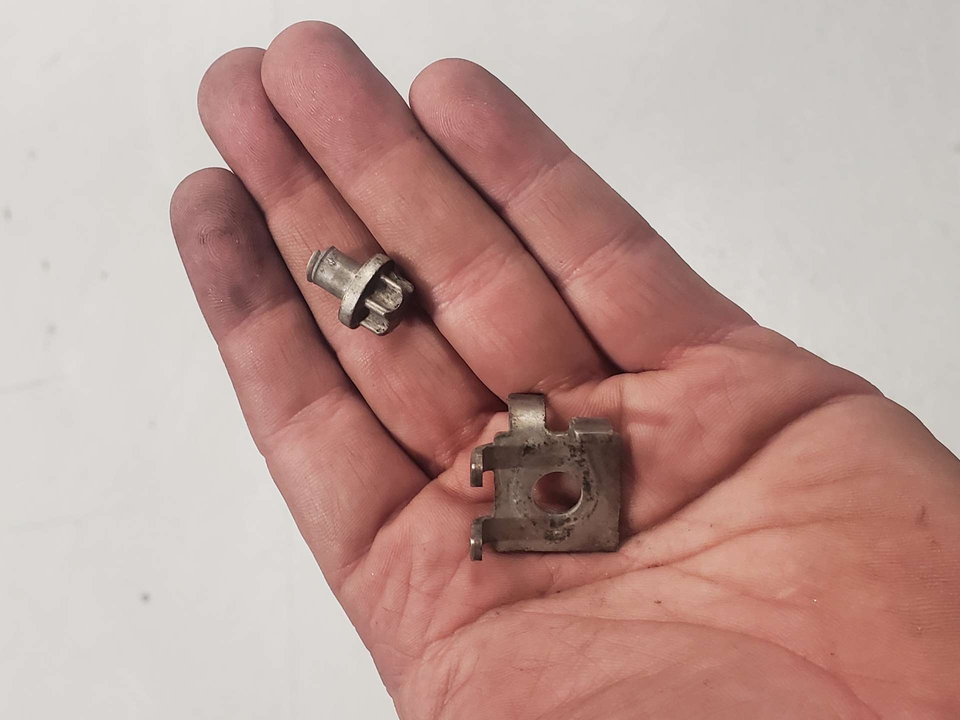 Broken_BMW_N55_Water_Pump_Ground_Screw 