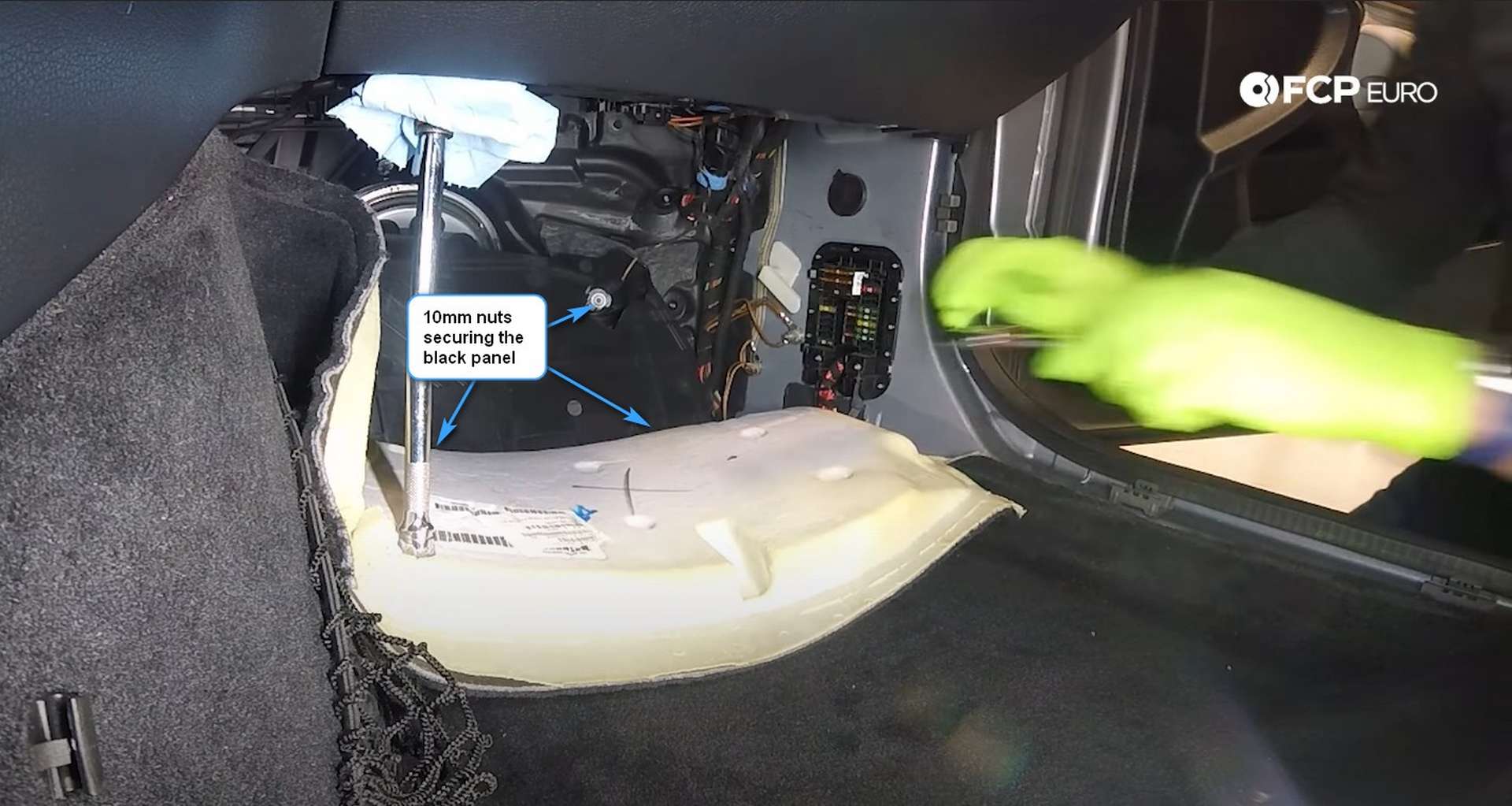05-DIY-Mercedes-W205-Aux-Battery-Replacement_Exposing-Battery