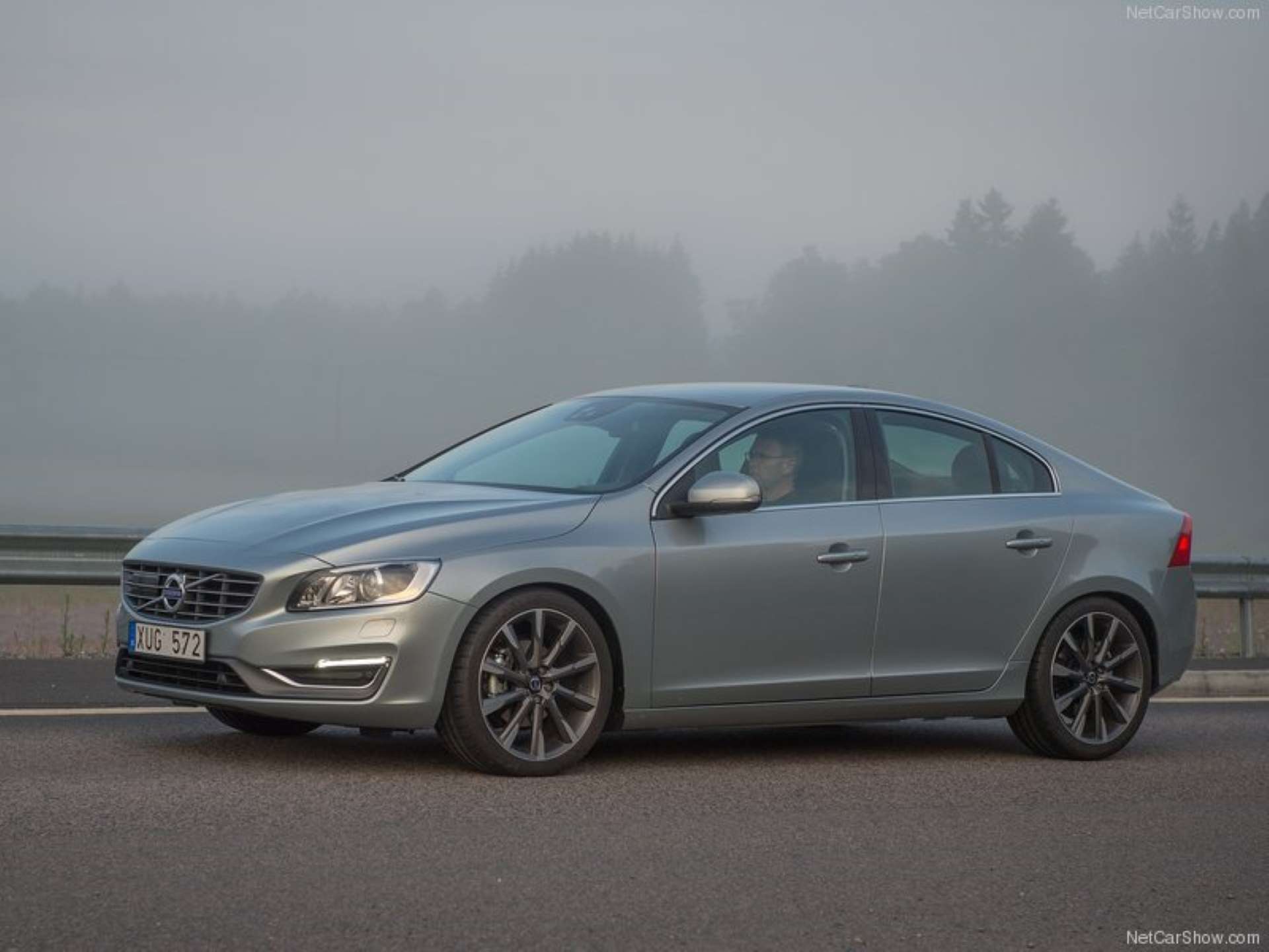 Best FWD Under $25k Volvo S60 front three-quarter
