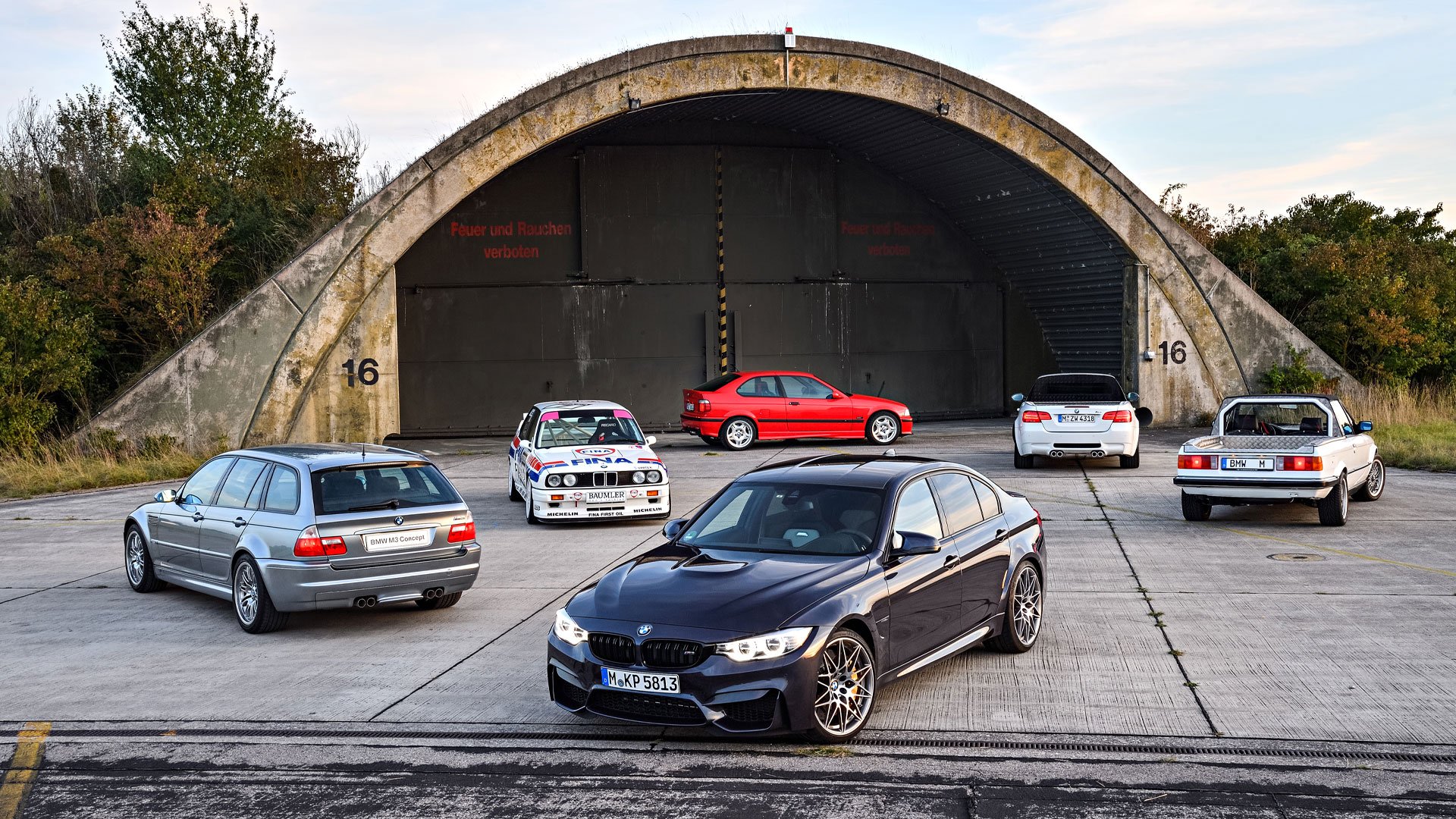 Two-Door VS Four-Door 3-Series/M3 family shot