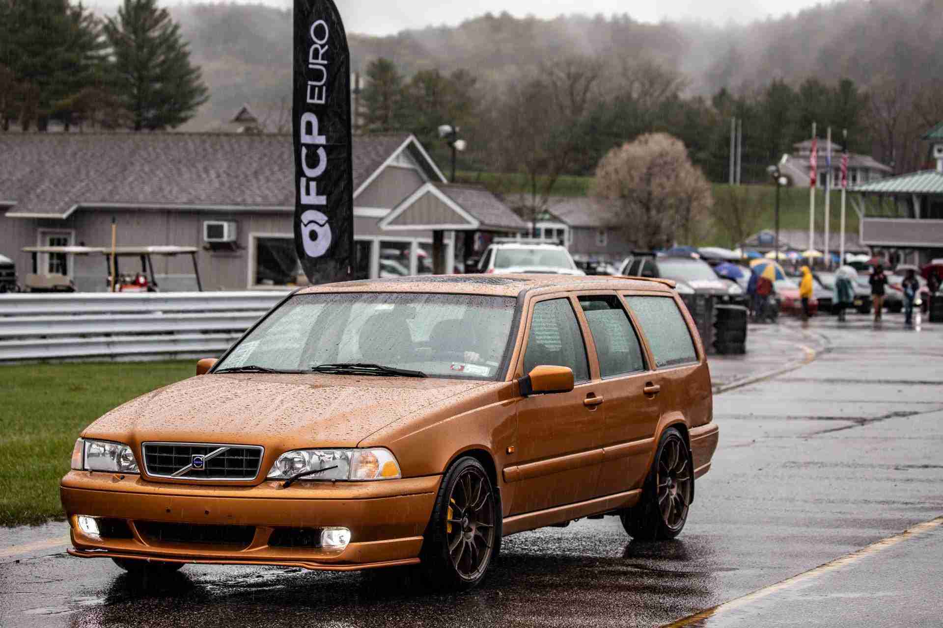 FCPEuro_Sunday_Motoring_Meet_Swede_Speed_V70R