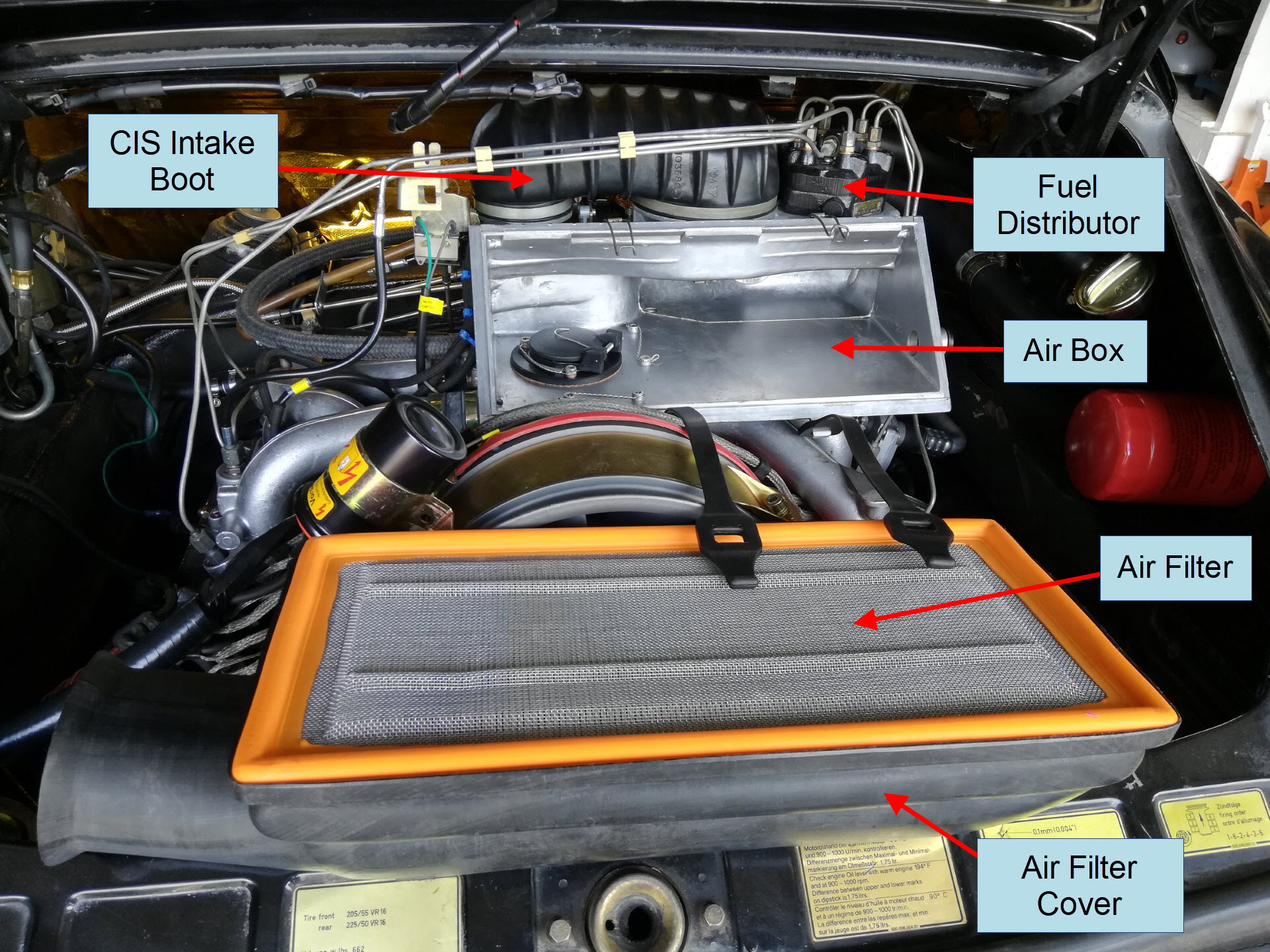 Air-cooled Porsche 911 airbox fuel distributor