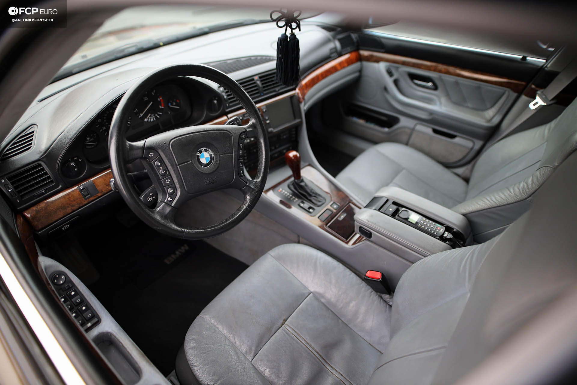 E38 BMW 750iL M73 