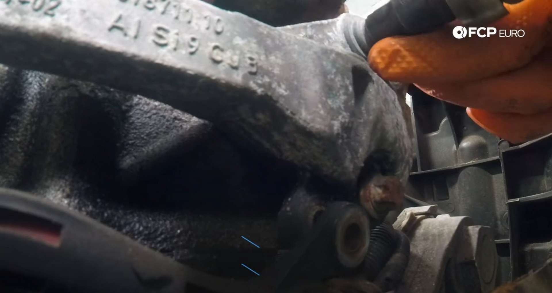 DIY MINI R56 Timing Chain Replacement lower engine mount bracket bolts