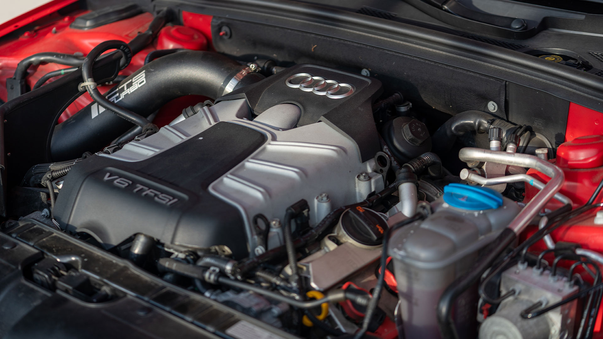 audi-b8-s4-fcp-euro-buyers-guide-engine-bay