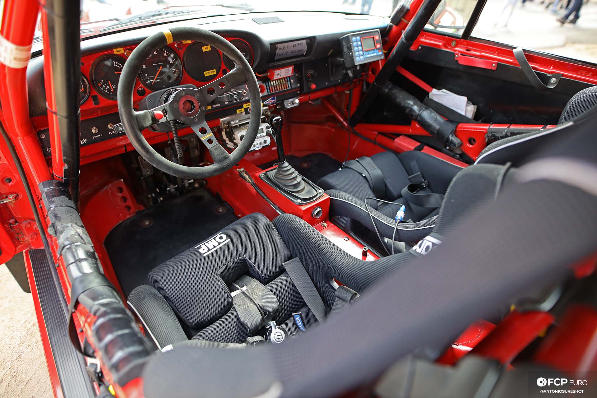 OMP ARS-R bucket seat Safari 964 Rothsport Racing Porsche 911 Rally Car Mexican 1000 Luftgekuhlt Olympus Rally