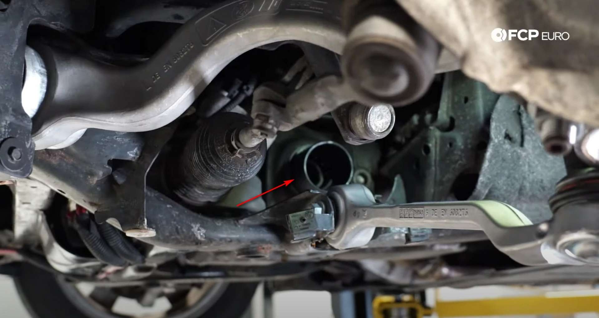 09-DIY-BMW-F30-Front-Axle-Replacement_Replacing-Axle-Seal