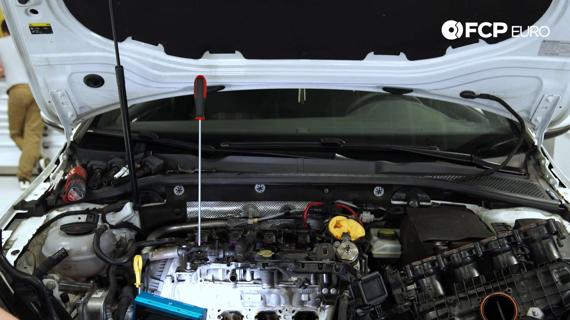 07-vw-mk7-gti-screwdriver-tdc