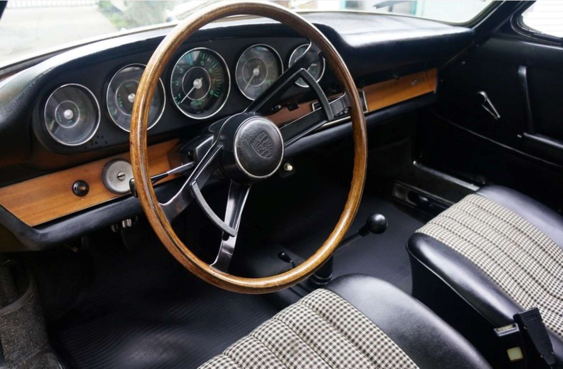 FCPEuro_Porsche_Oddities_911_R.S.Ex.1366
