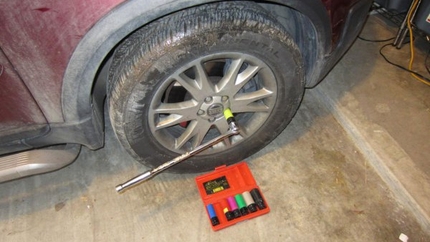 How to Change Volvo XC90 Front Control Arms