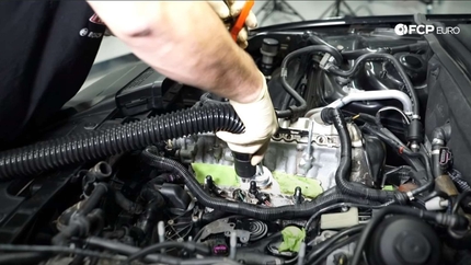 How To Walnut Blast Intake Valves On An Audi 3.0t Engine