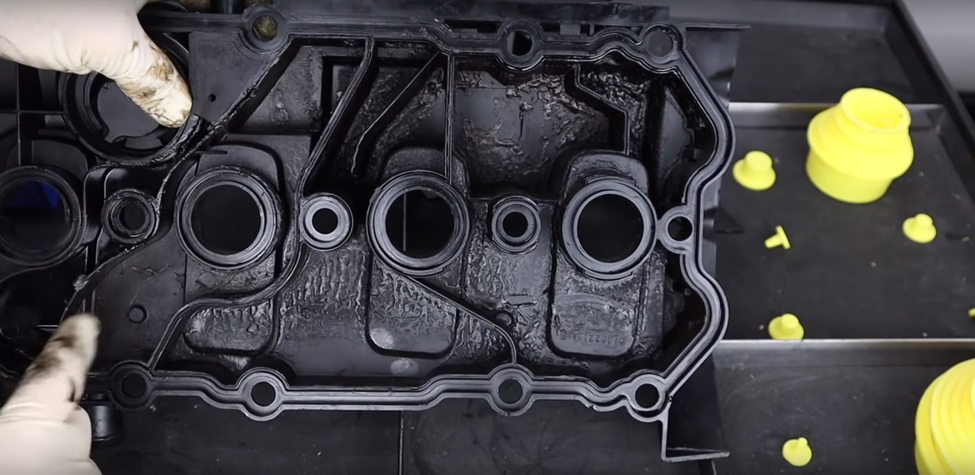 VW-TSI-Valve-Cover-Inside