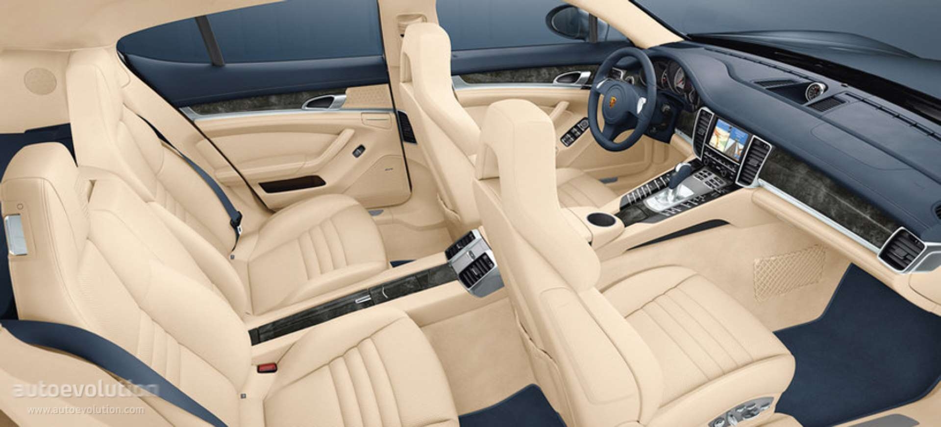 Listicle Best Dadmobiles Porsche Panamera 4S interior