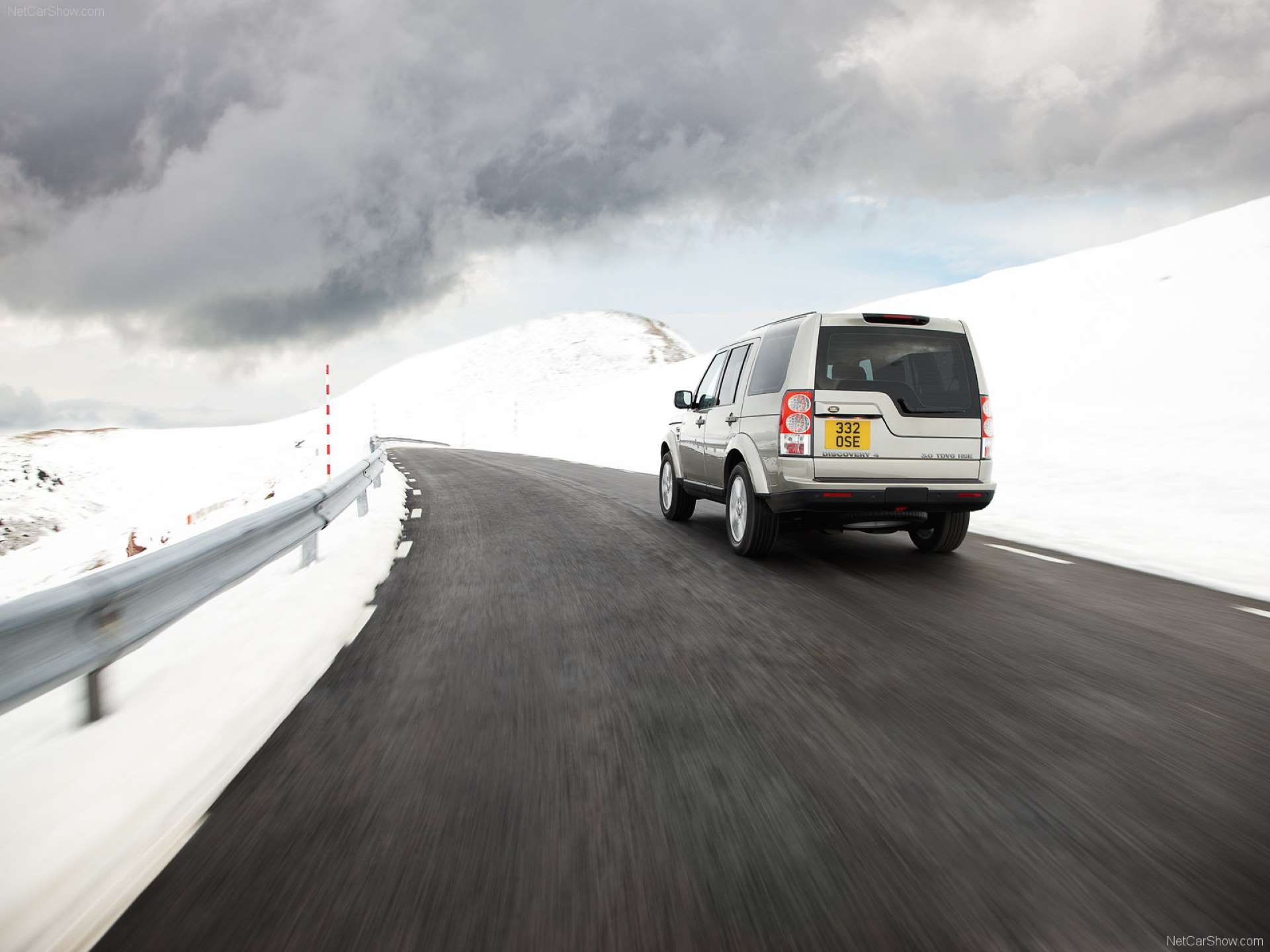 European Tow SUVs Land Rover Discovery LR4