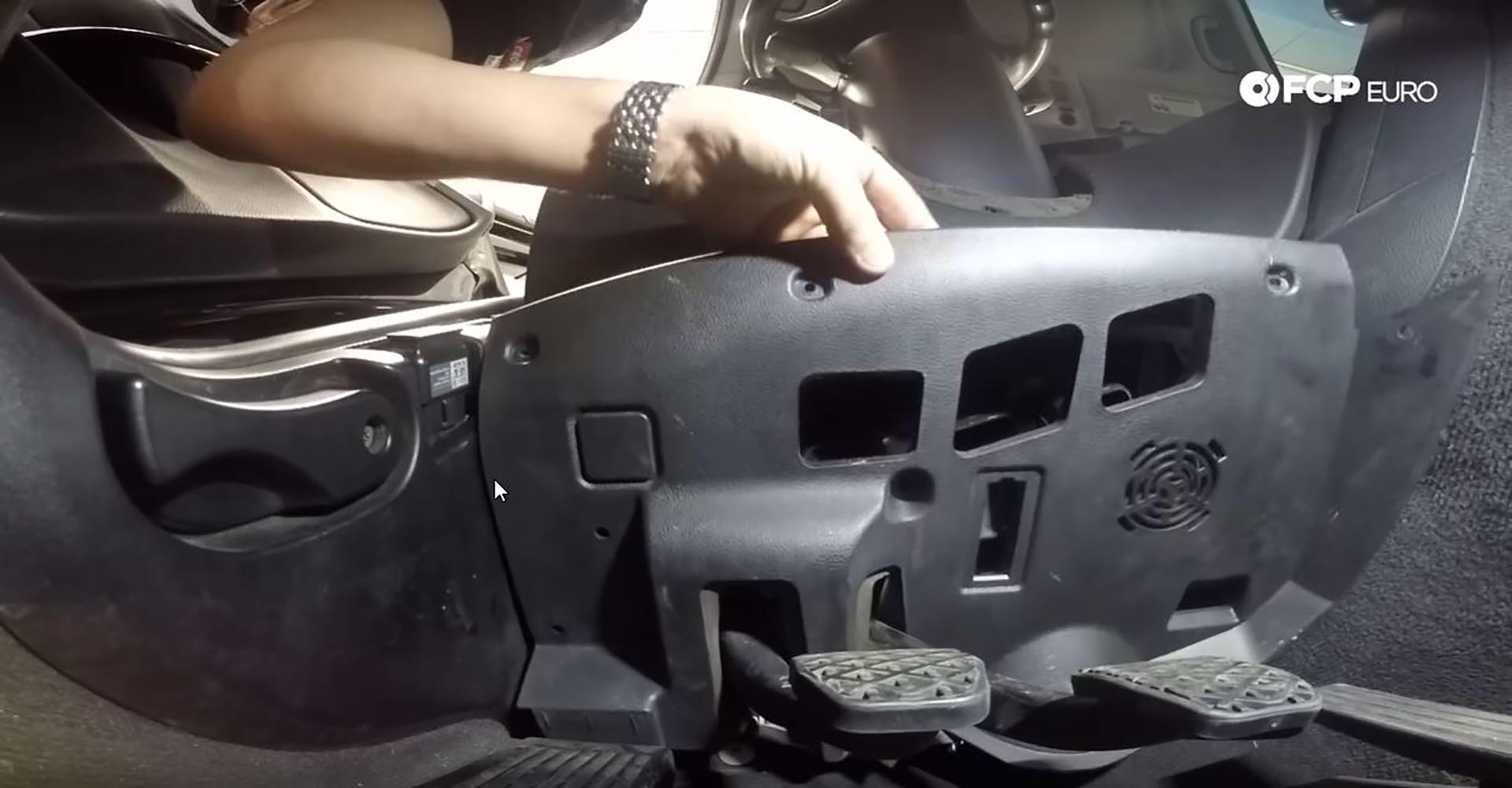 BMW Steering Rack Kick Panel pulling away