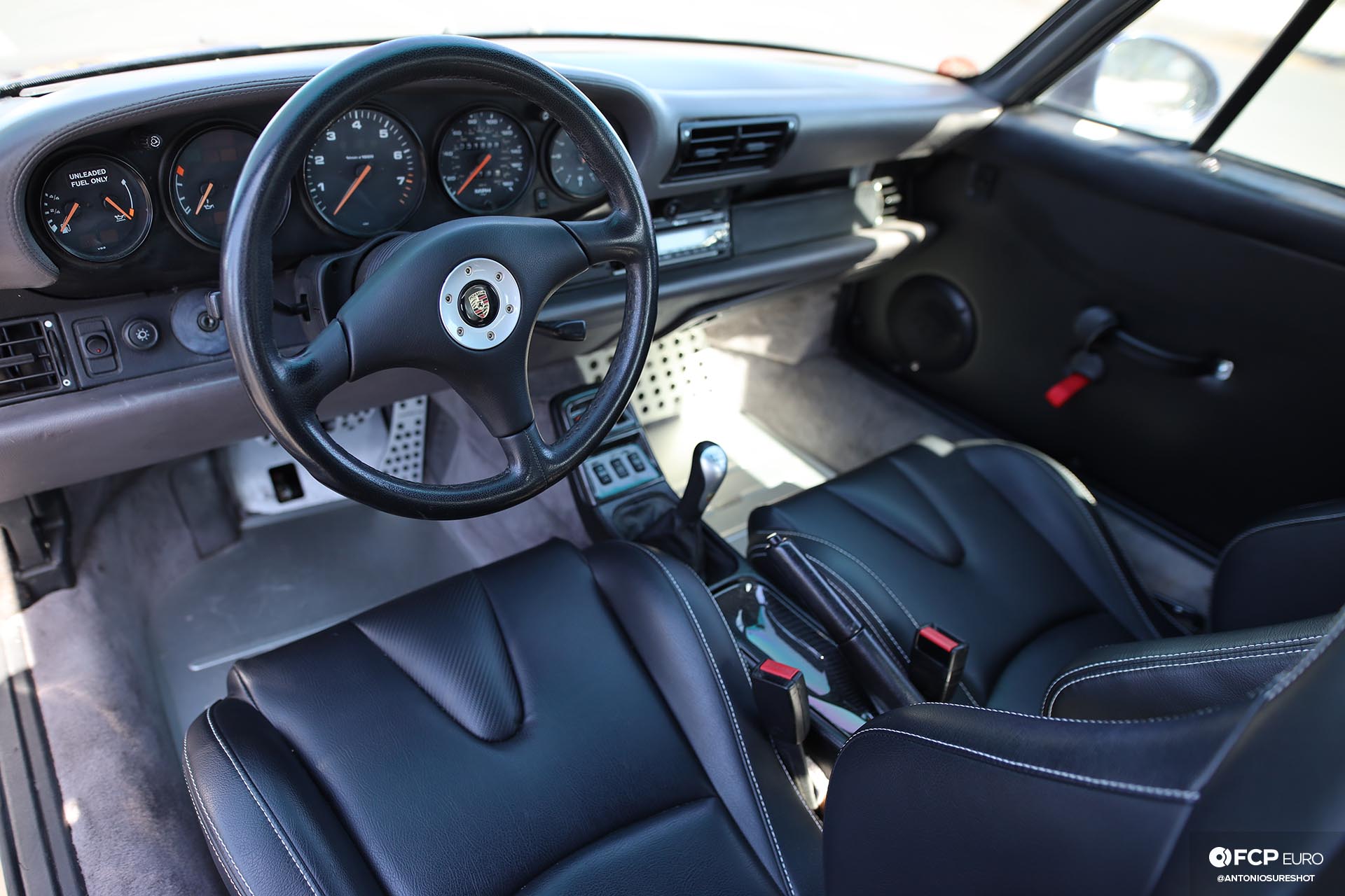 1996 Porsche 911 Carrera 993 RWB interior