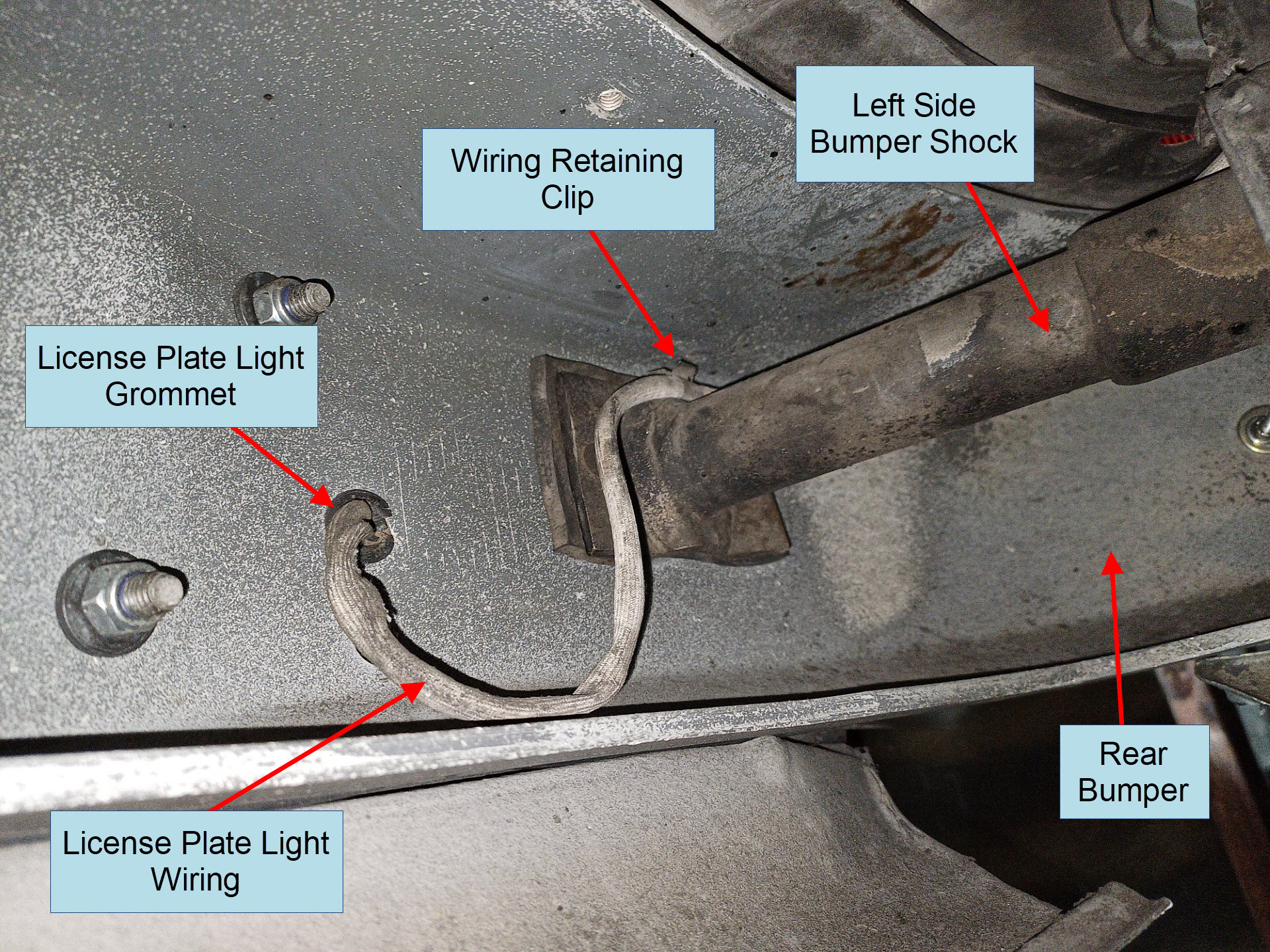 Air-cooled Porsche 911 license plate light wiring