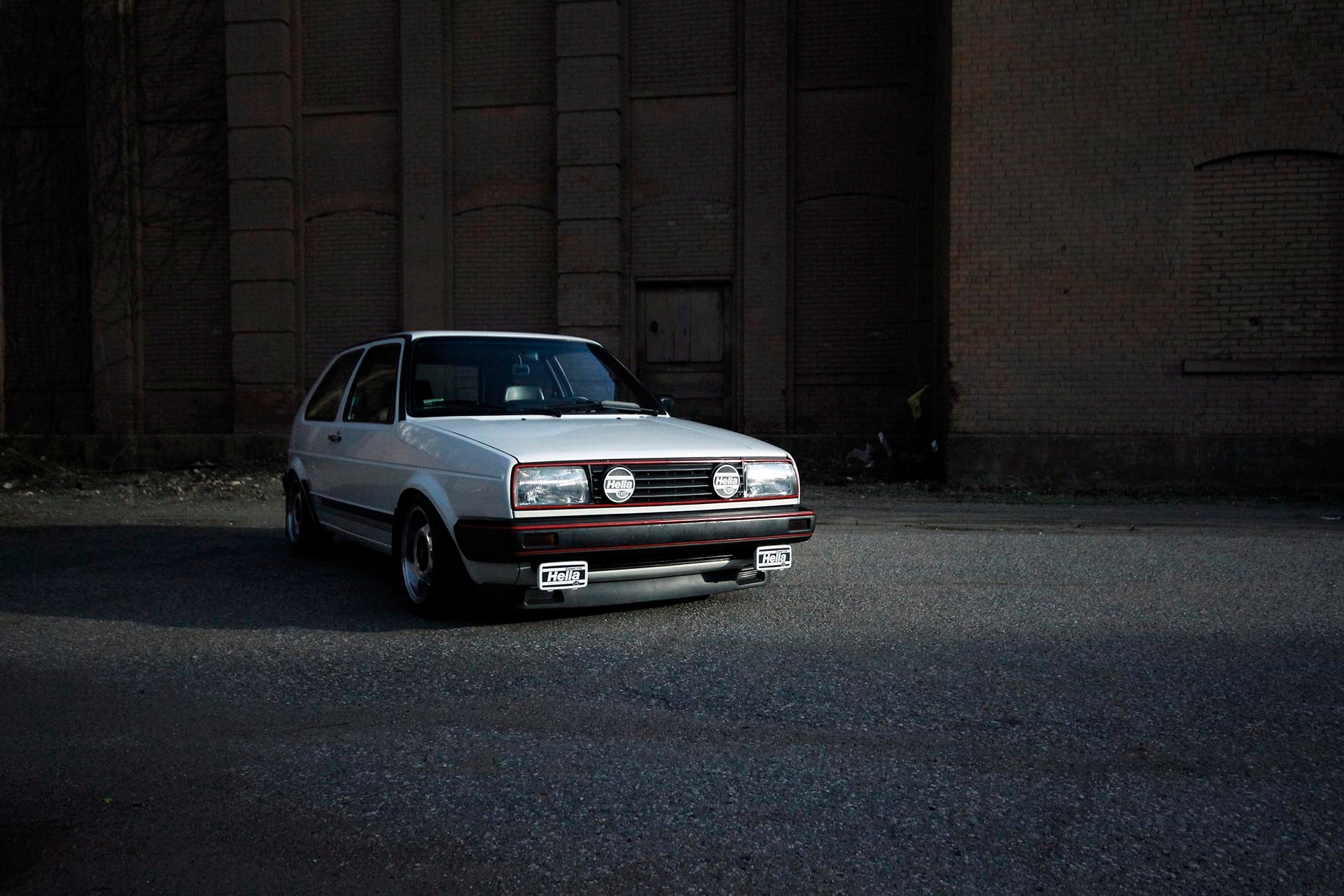 Alpine White Mk2 VW Golf ABA Aero Grill Hella Front