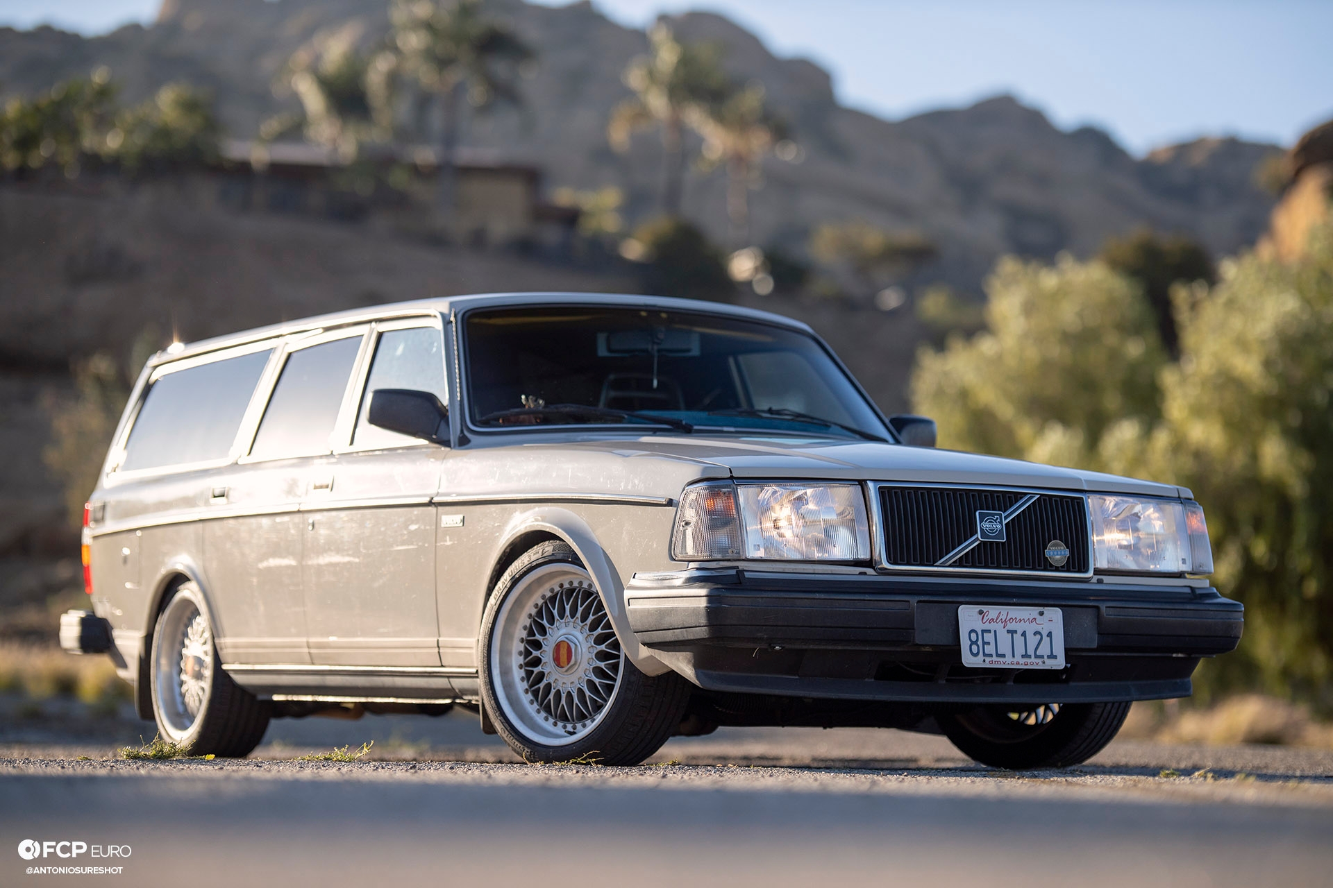 Volvo 245 Wagon Front 3/4