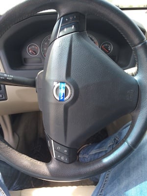 volvo-steering-wheel