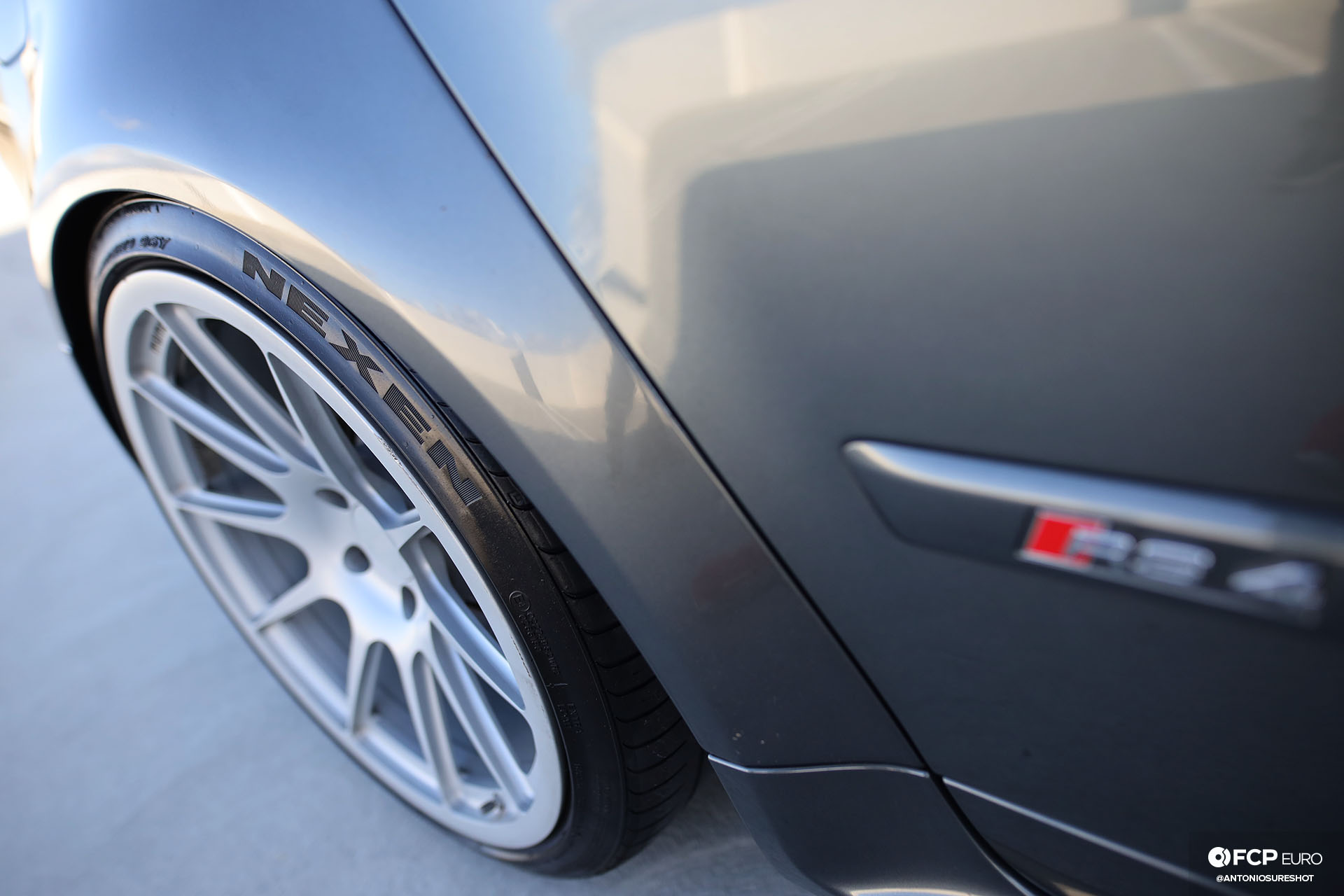 B7 Audi RS4 Nexen Tires 275/30/r19