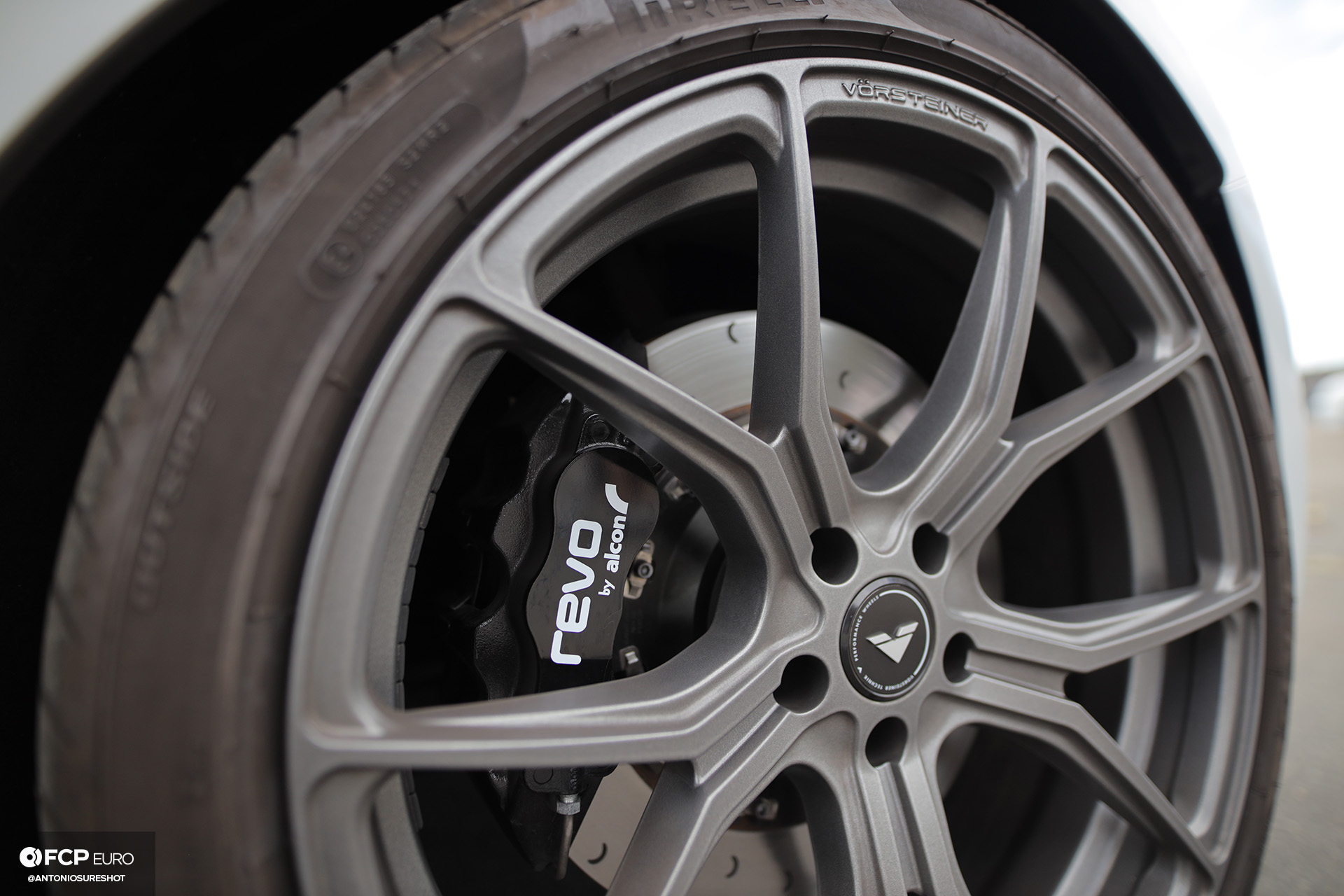 B8 Audi SQ5 Vorsteiner Wheels Alcon Brakes