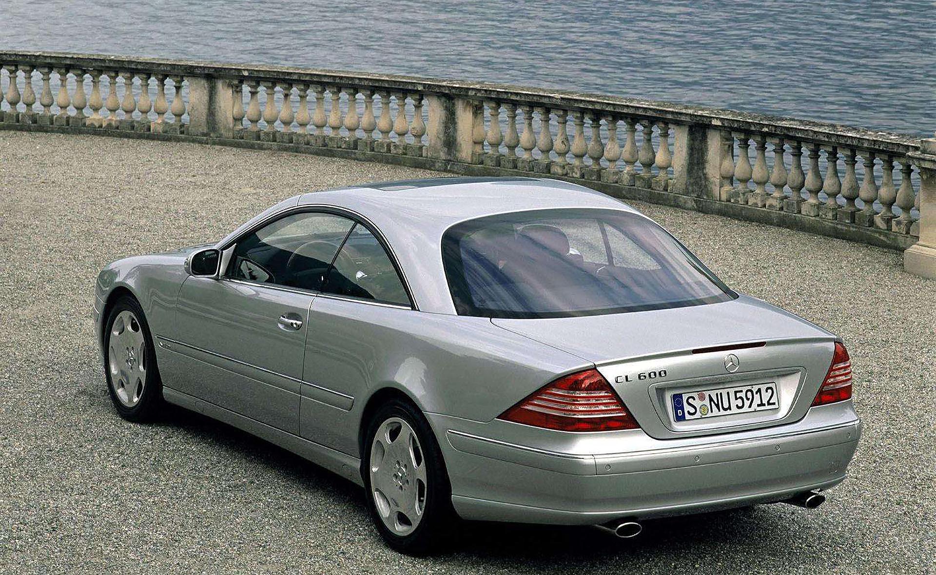 14_Mercedes-Benz-CL600 M275 V12 Biturbo rear