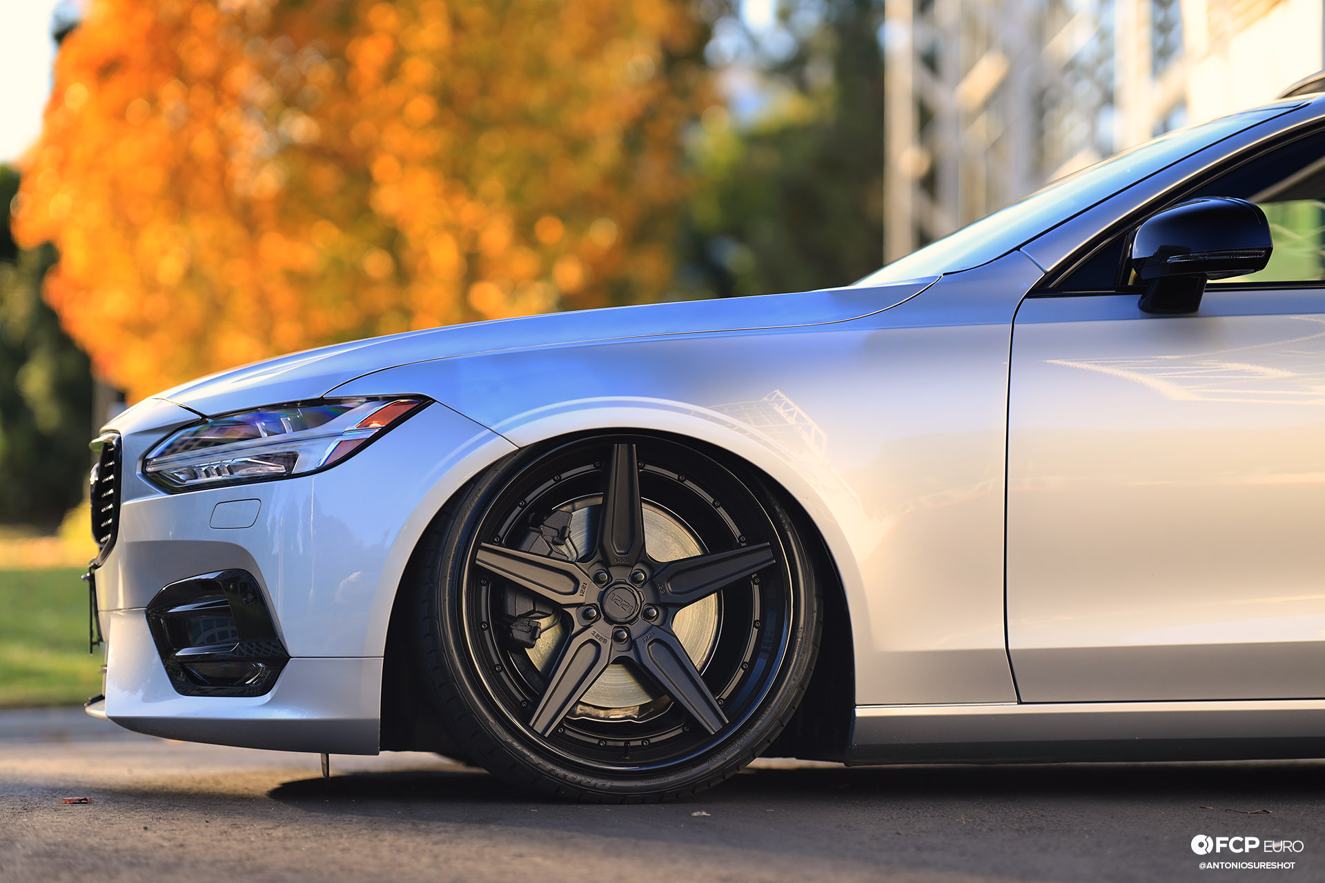 Volvo V90 AccuAir elevel 1221 wheels Toyo Proxes EOSR6076