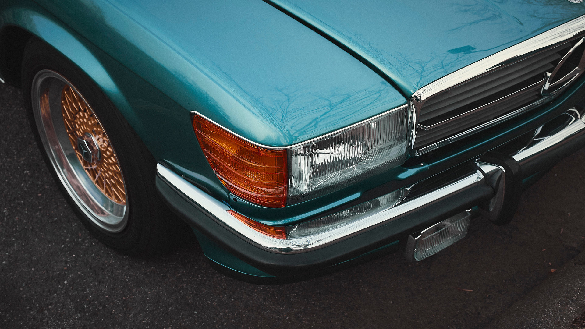 Mercedes 450SL Front Quarter