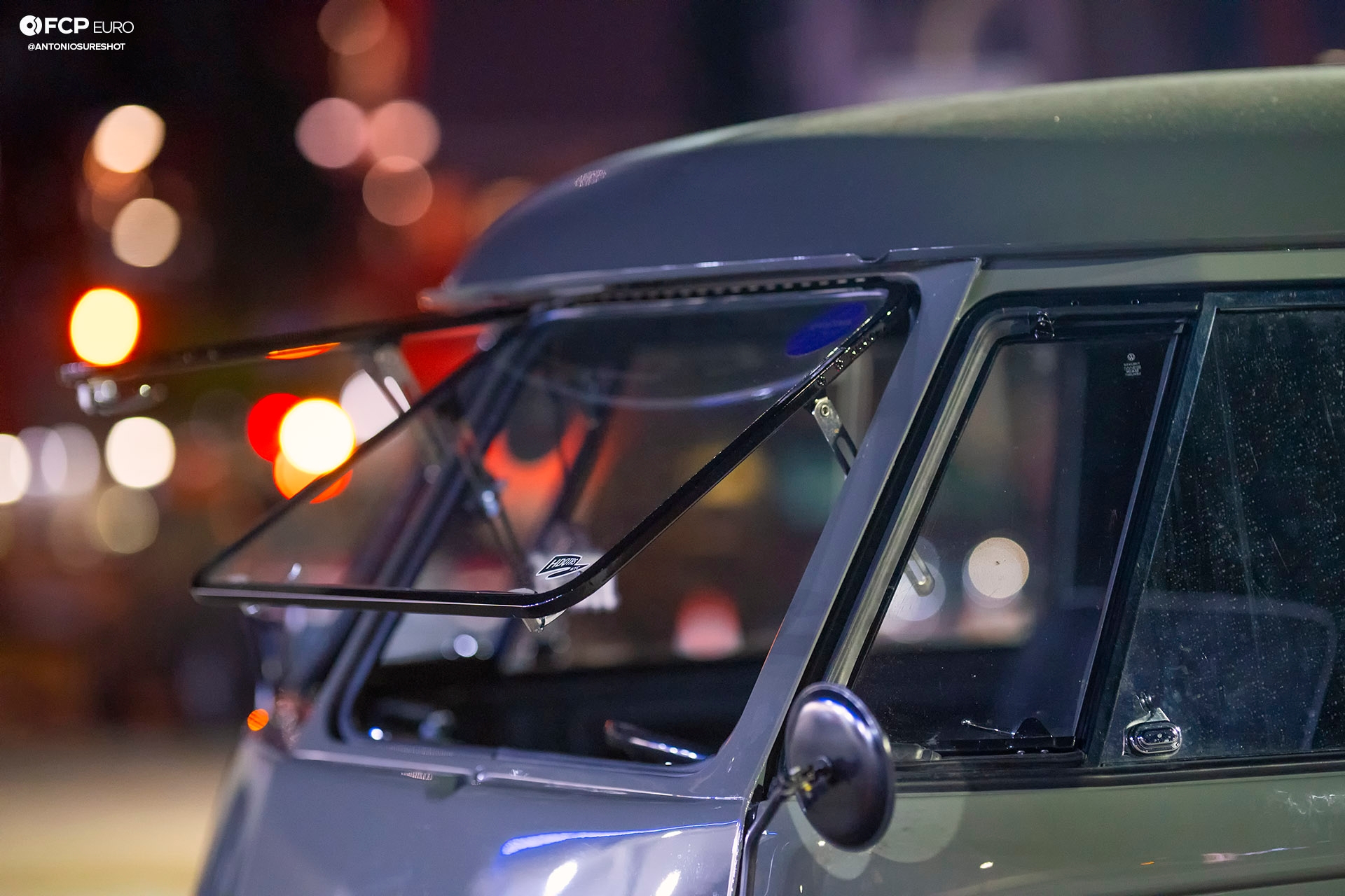 Vw Bus HDQTRS NYC A9A02288