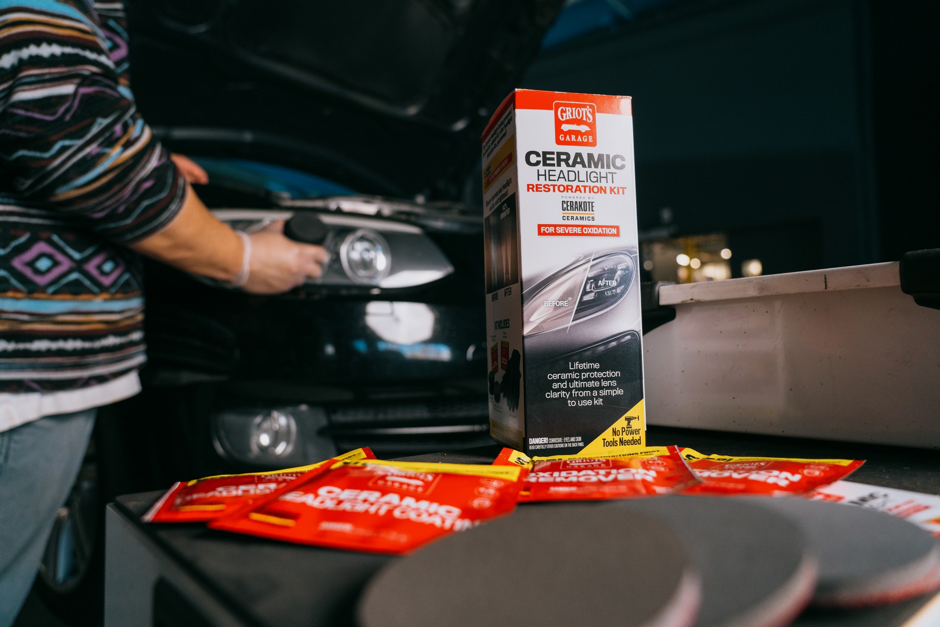 FCP_Euro_2023_Holiday_Gift_Guide_Griots_Headlight_Restorer