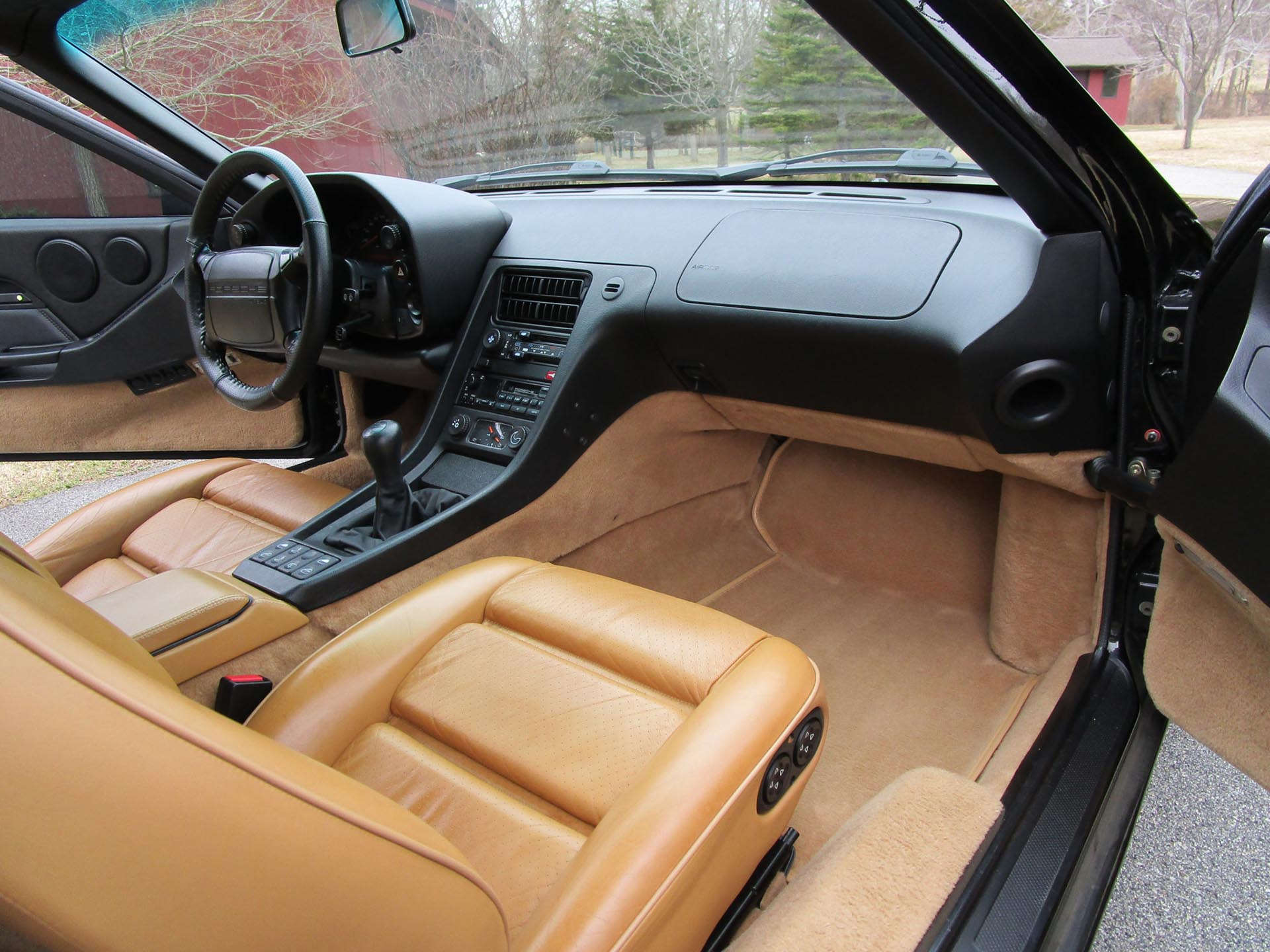 Porsche 928 interior