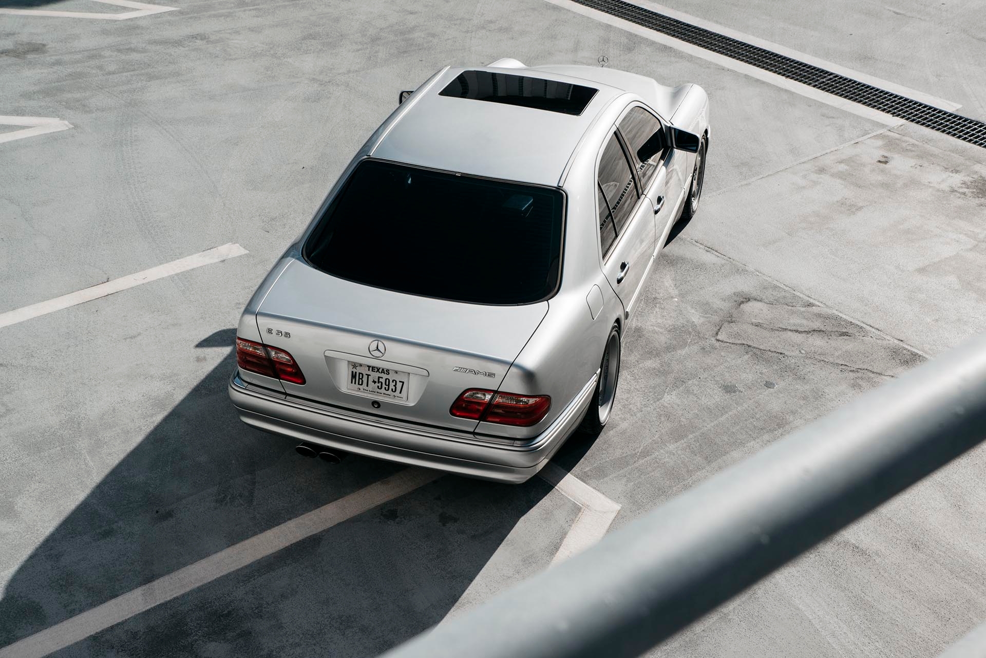 17_Mercedes-Benz E55 AMG manual swapped rear