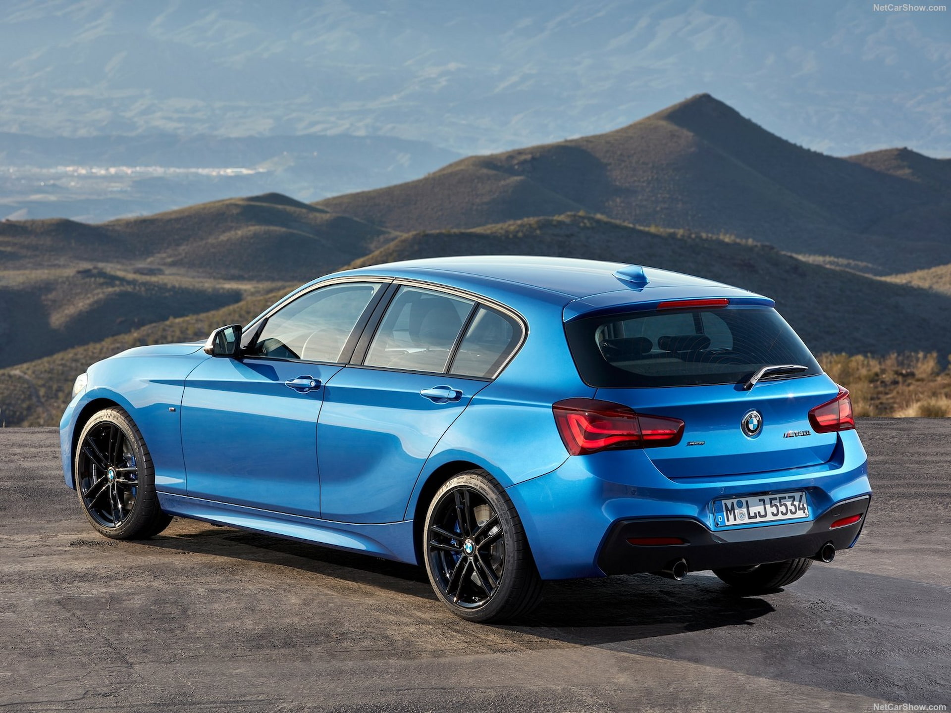 BMW-M140i F21 Rear
