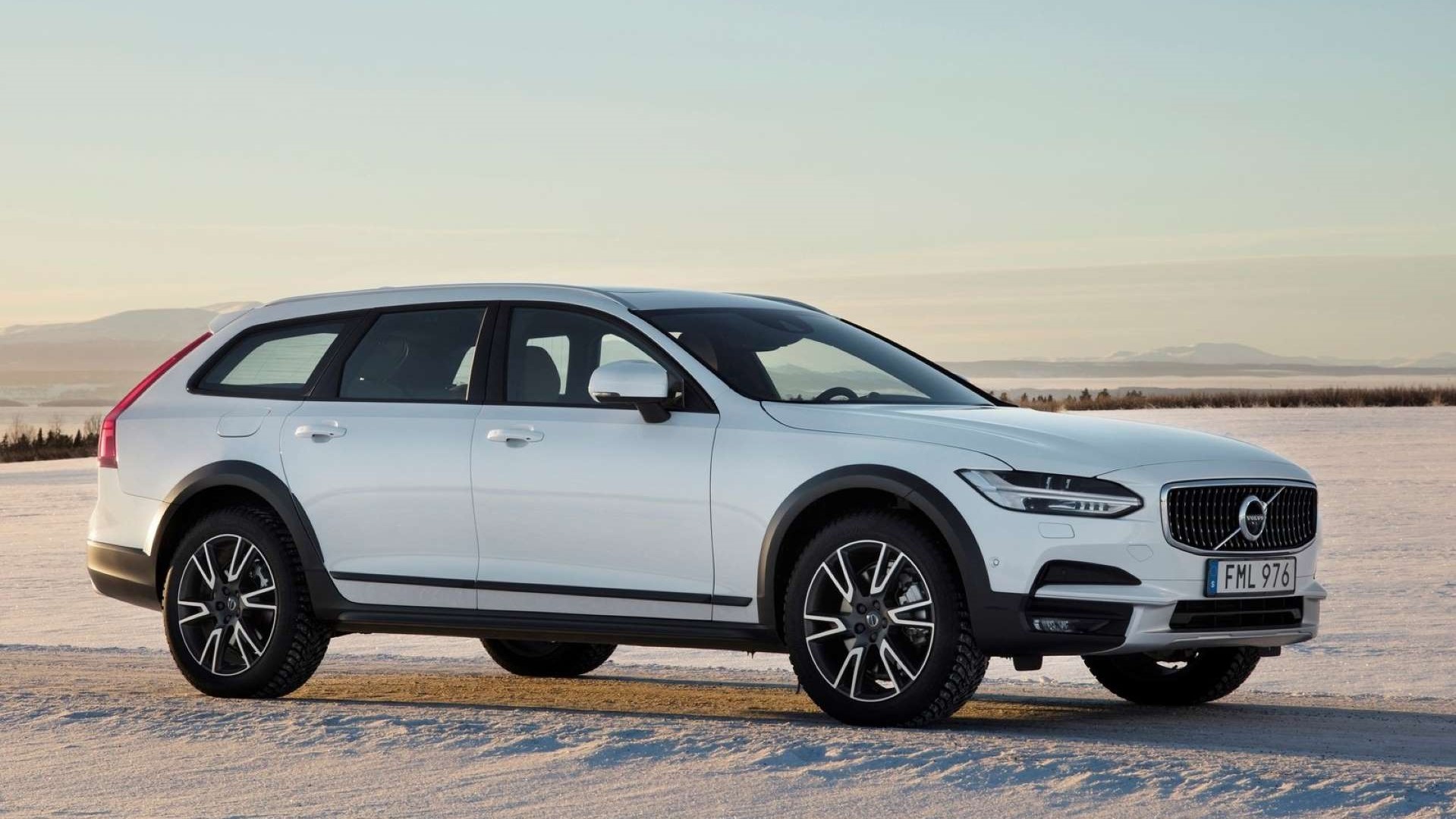 Volvo V90 Cross Country