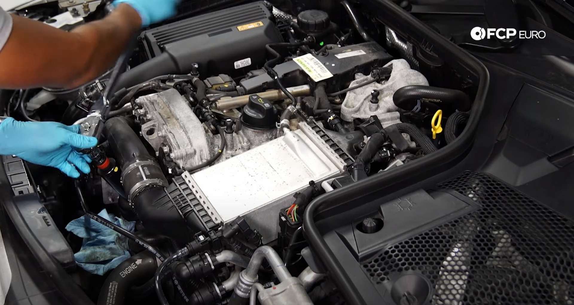 DIY Mercedes M274 Oil Change loosening the oil filter cap
