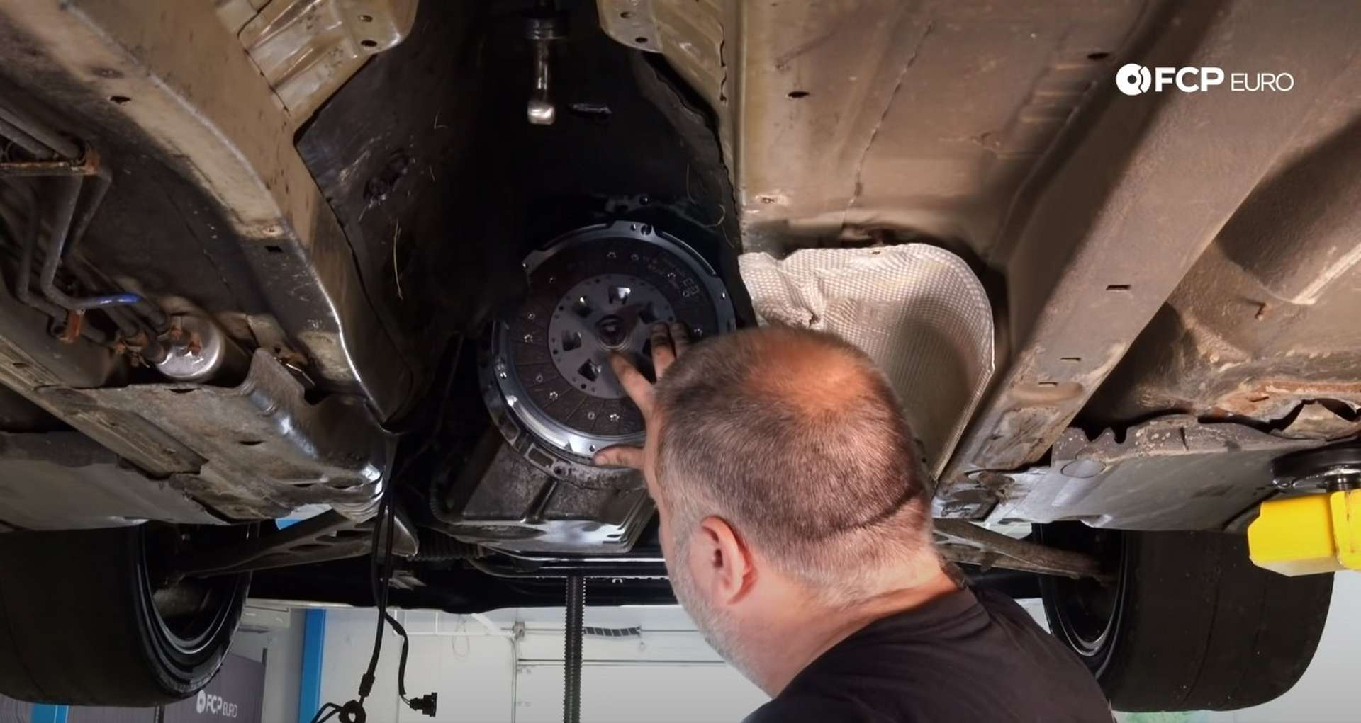 DIY BMW E46 Clutch Replacement new clutch disc installed