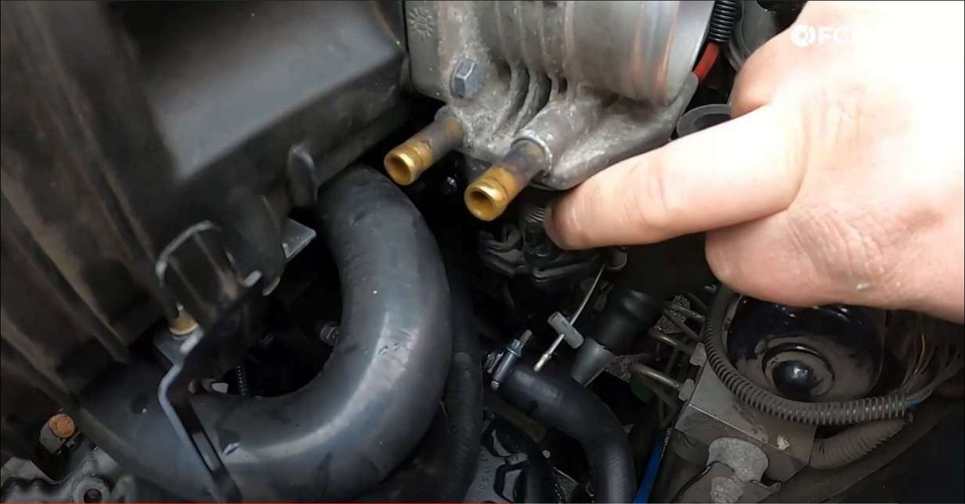DIY BMW M50 Intake Manifold throttle cable’s barrel nut location