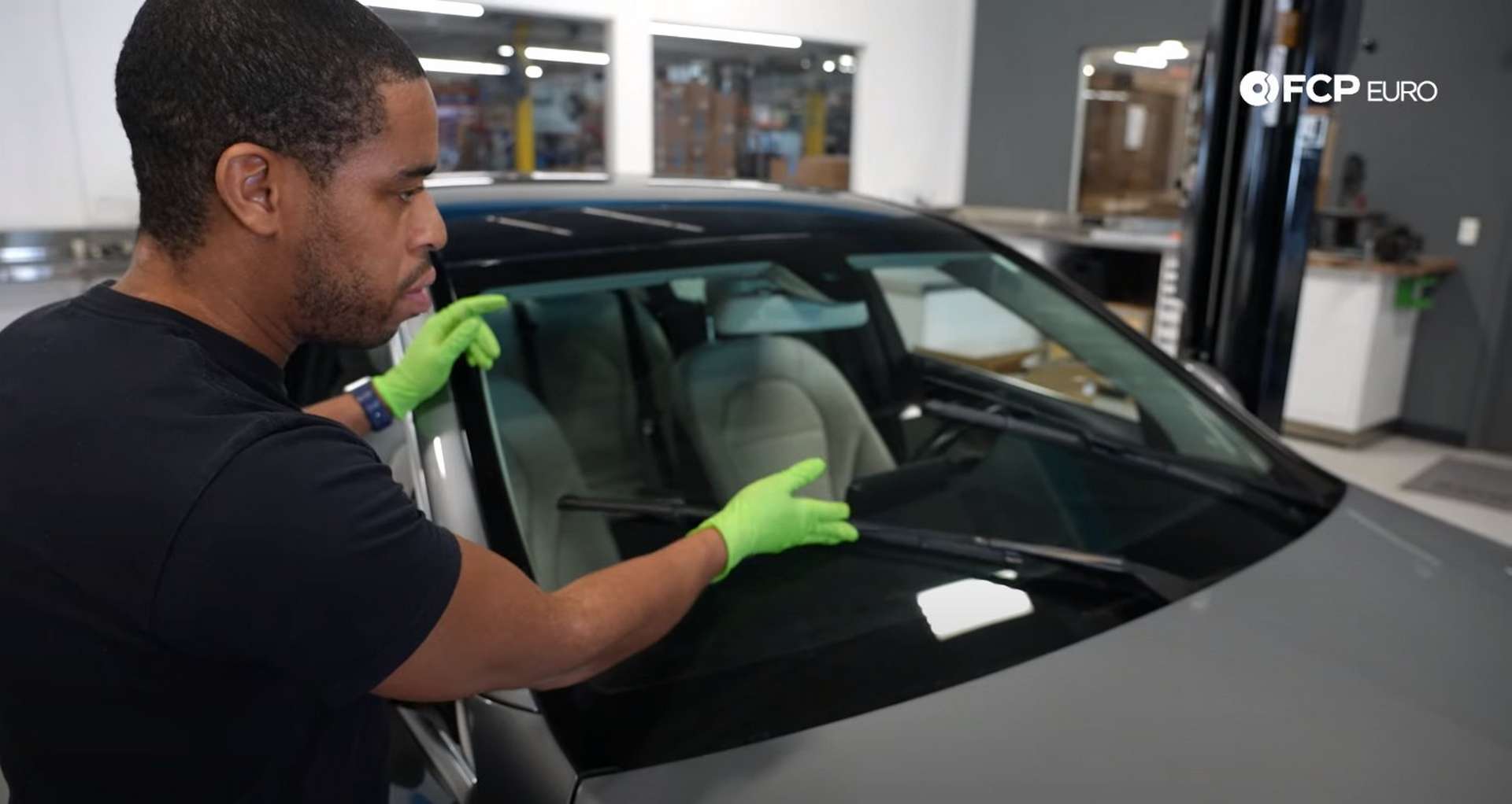 DIY Mercedes-Benz W205 Wiper Blade Replacement moving the arms into position