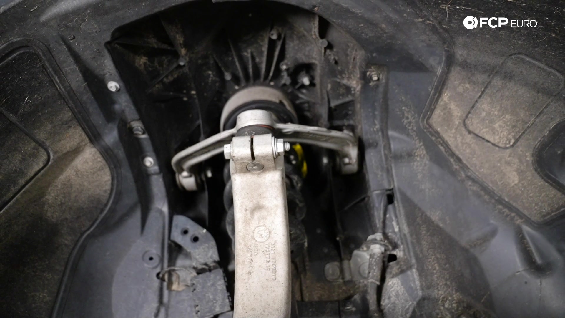 BMW F15 X5 Suspension & Brake Guide Upper Front Wishbone