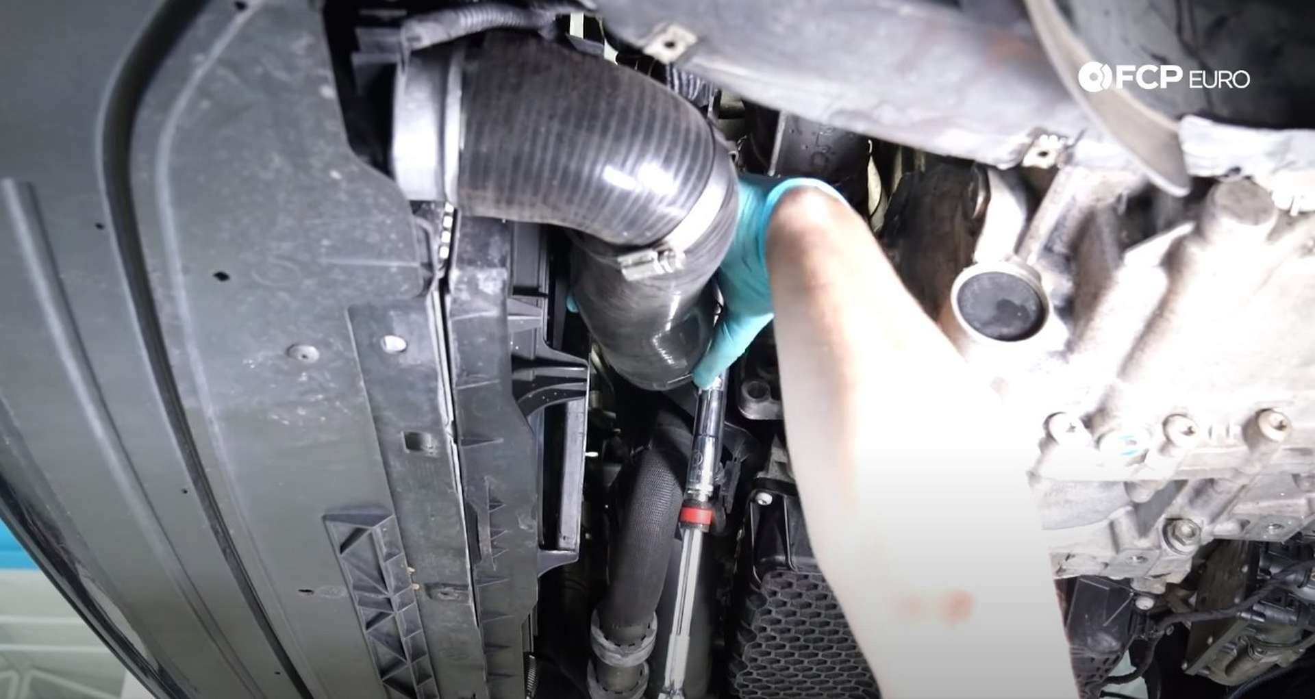64-DIY_VW_GTI_Clutch-Job-Reinstalling-Starter