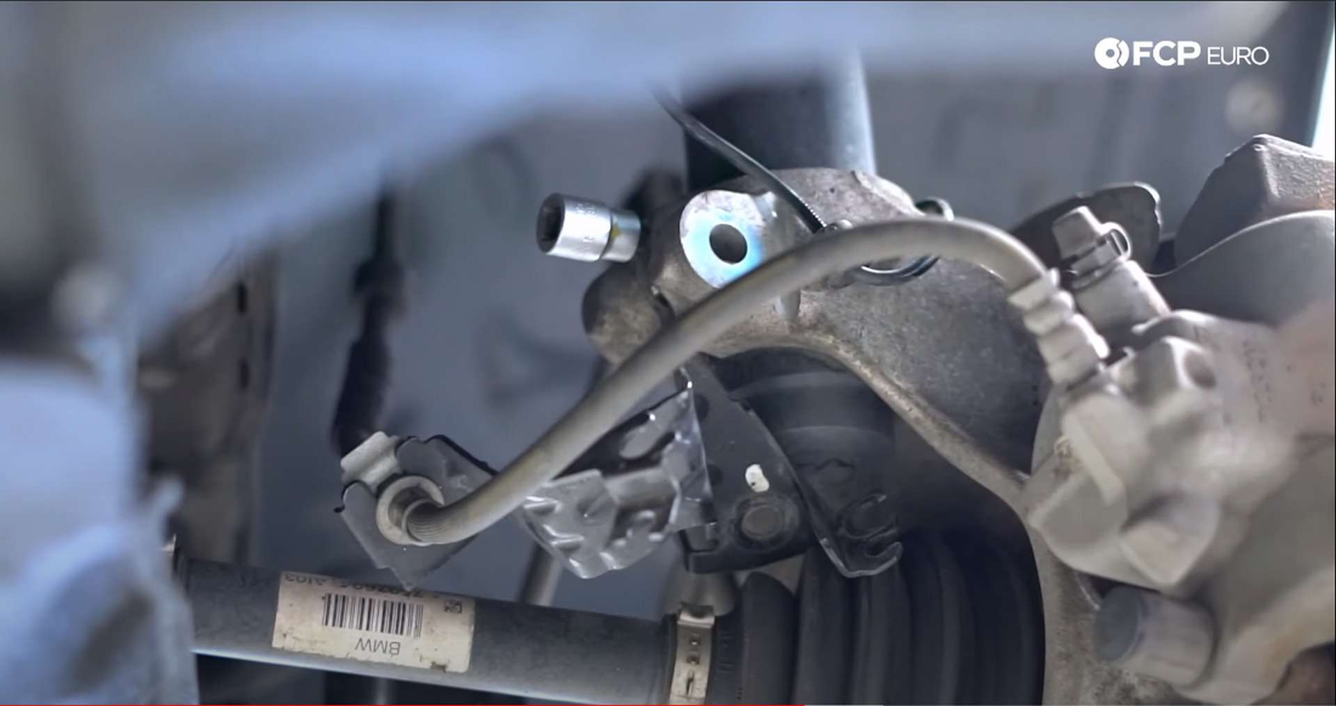 DIY BMW F30 Coilovers spreading the back of the knuckle