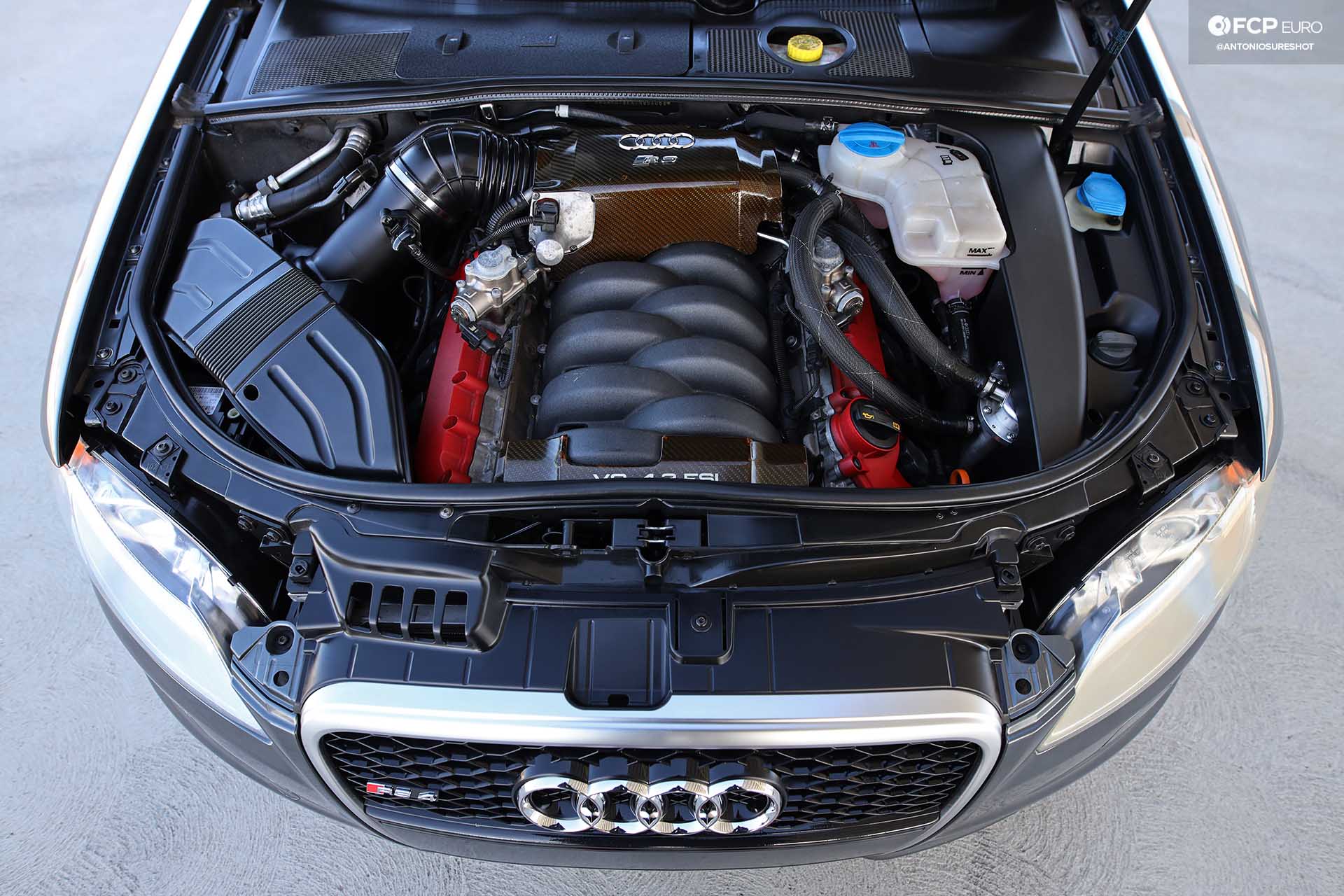B7 Audi RS4 engine bay
