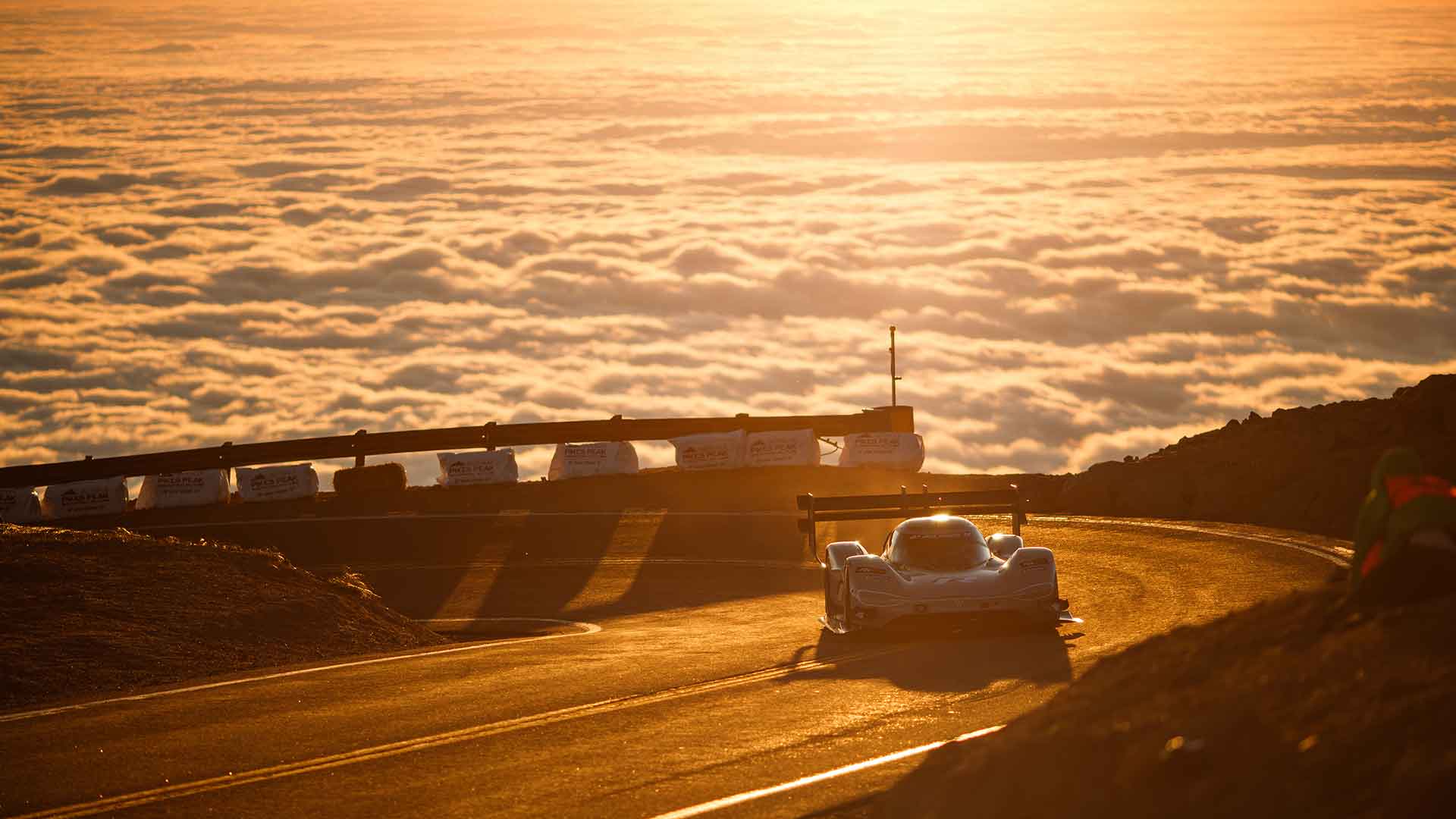 volkswagen-pikes-peak-idr-record