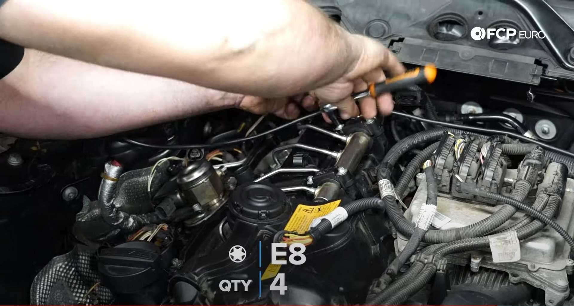 36-DIY-BMW-F30-Valve-Cover-Replacement_Refitting-Fuel-System