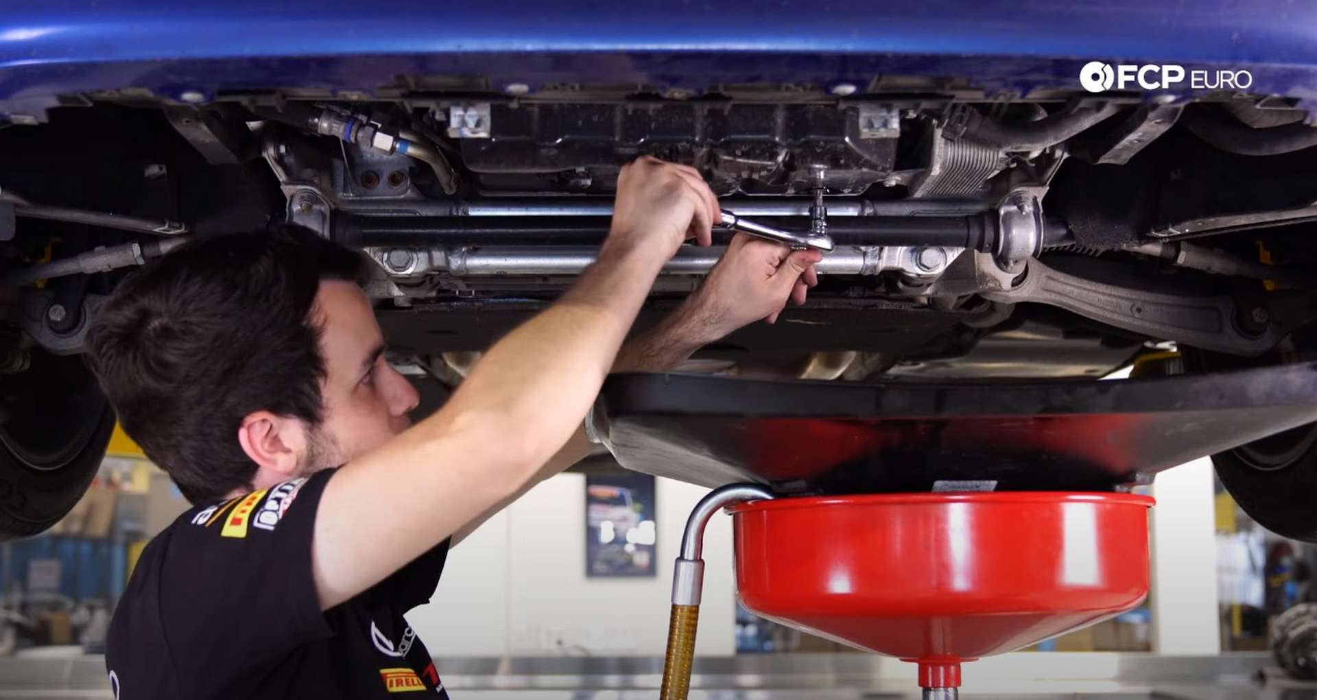DIY Audi B8/B8.5 Oil Change removing the drain plug