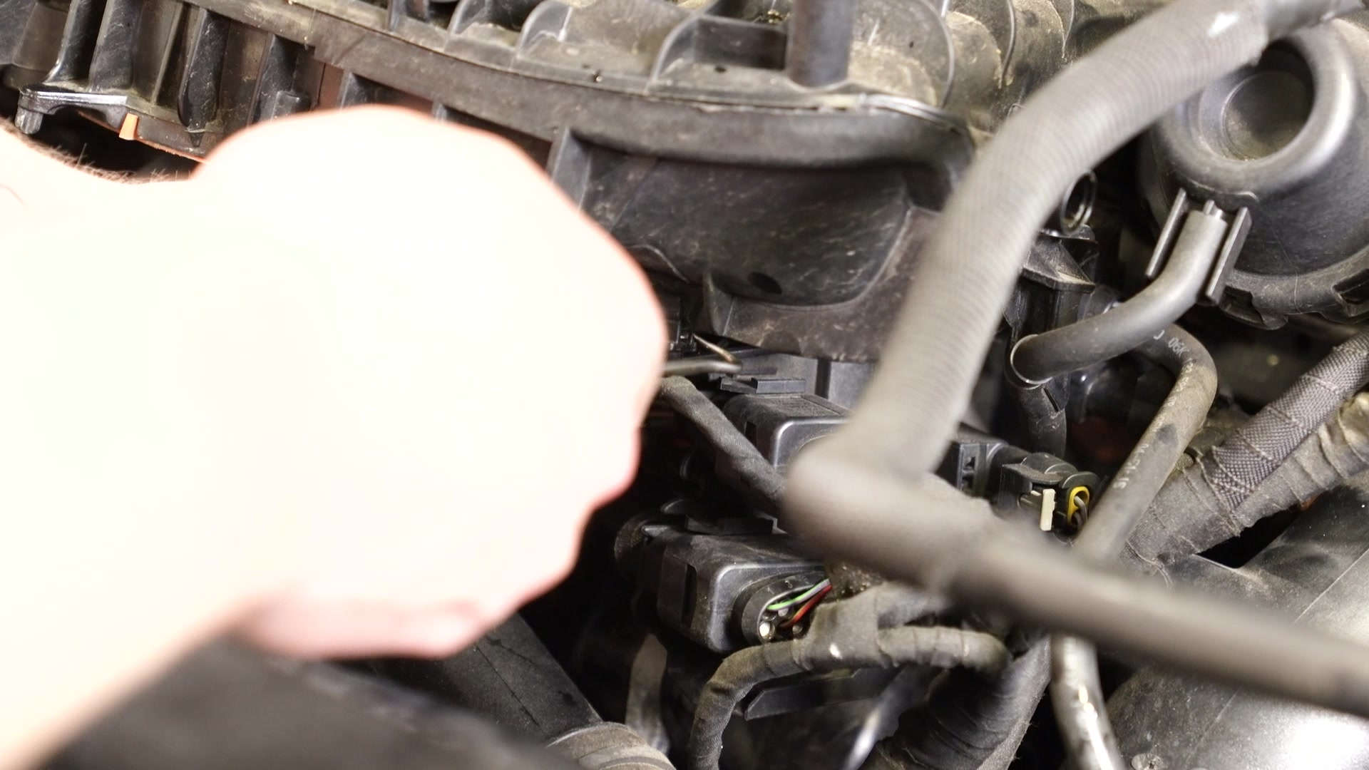 25-vw-mk7-manifold-removal-wiring-harness